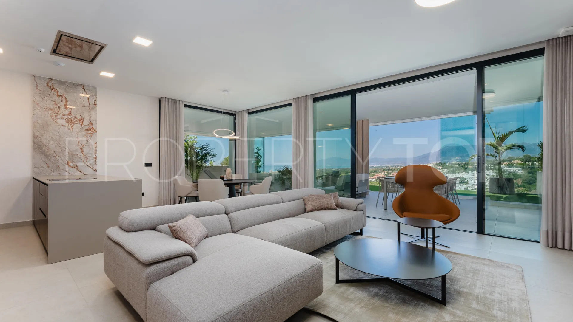 For sale Cabopino ground floor apartment with 3 bedrooms