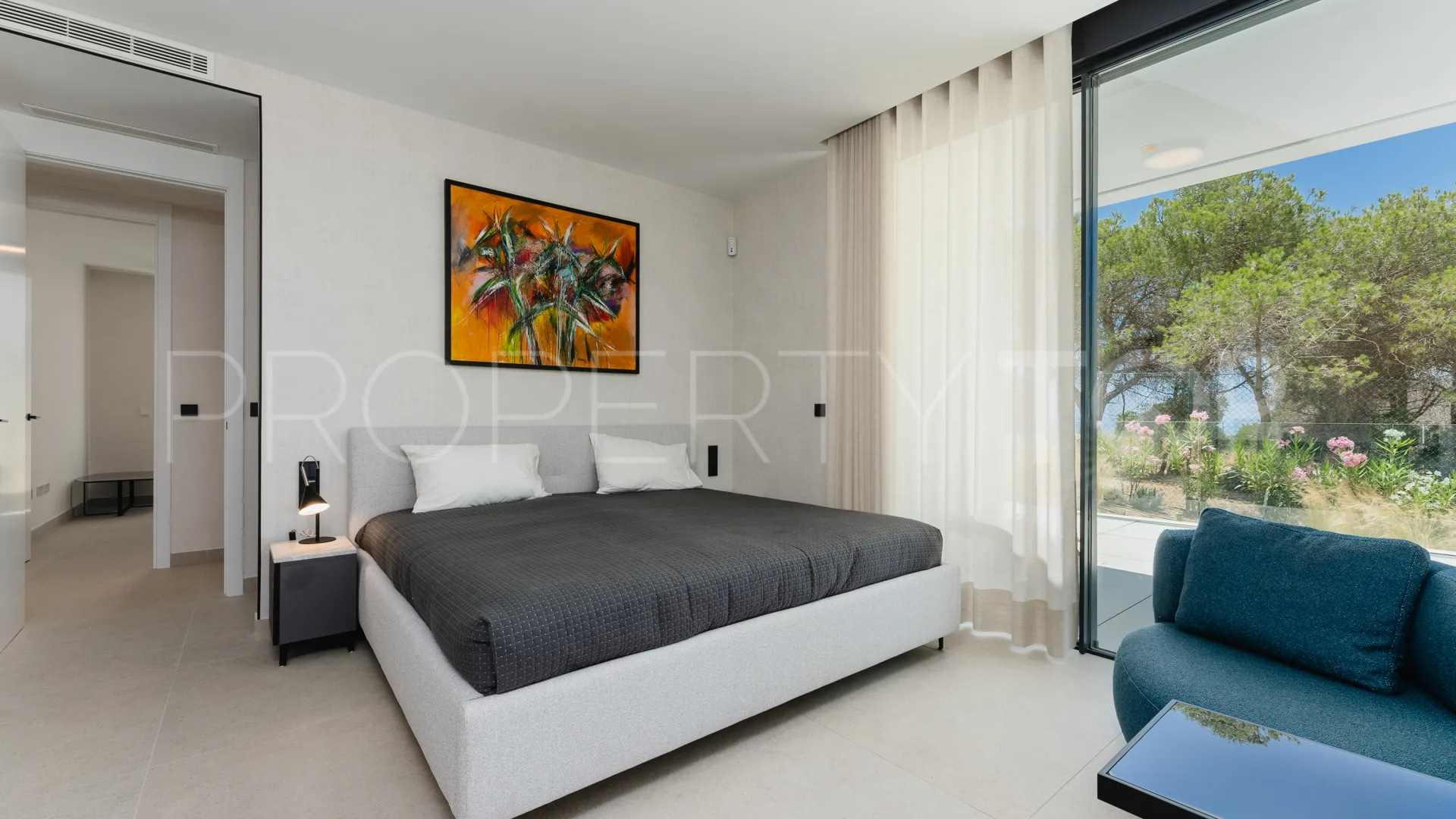 For sale Cabopino ground floor apartment with 3 bedrooms