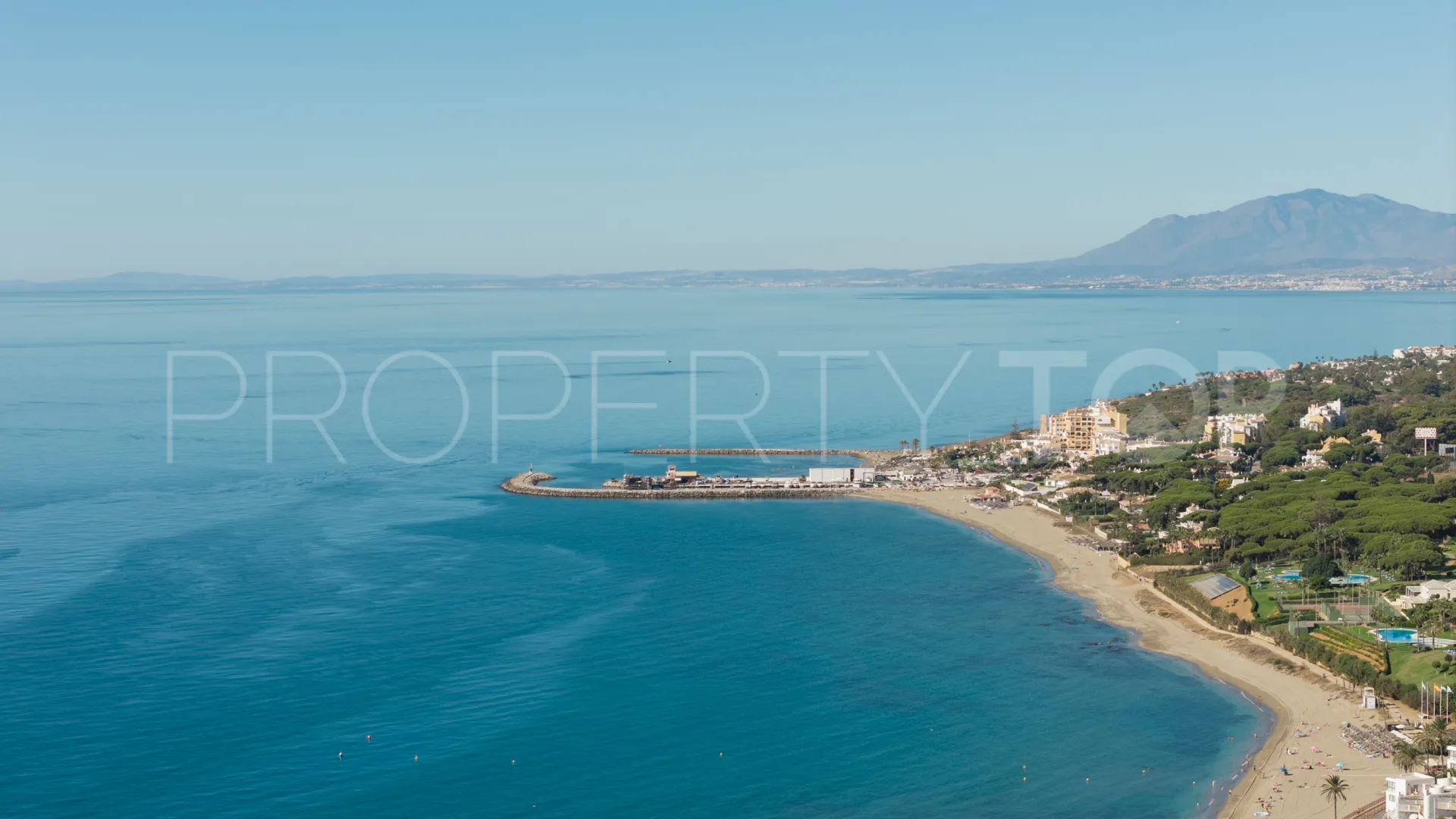 For sale Cabopino ground floor apartment with 3 bedrooms