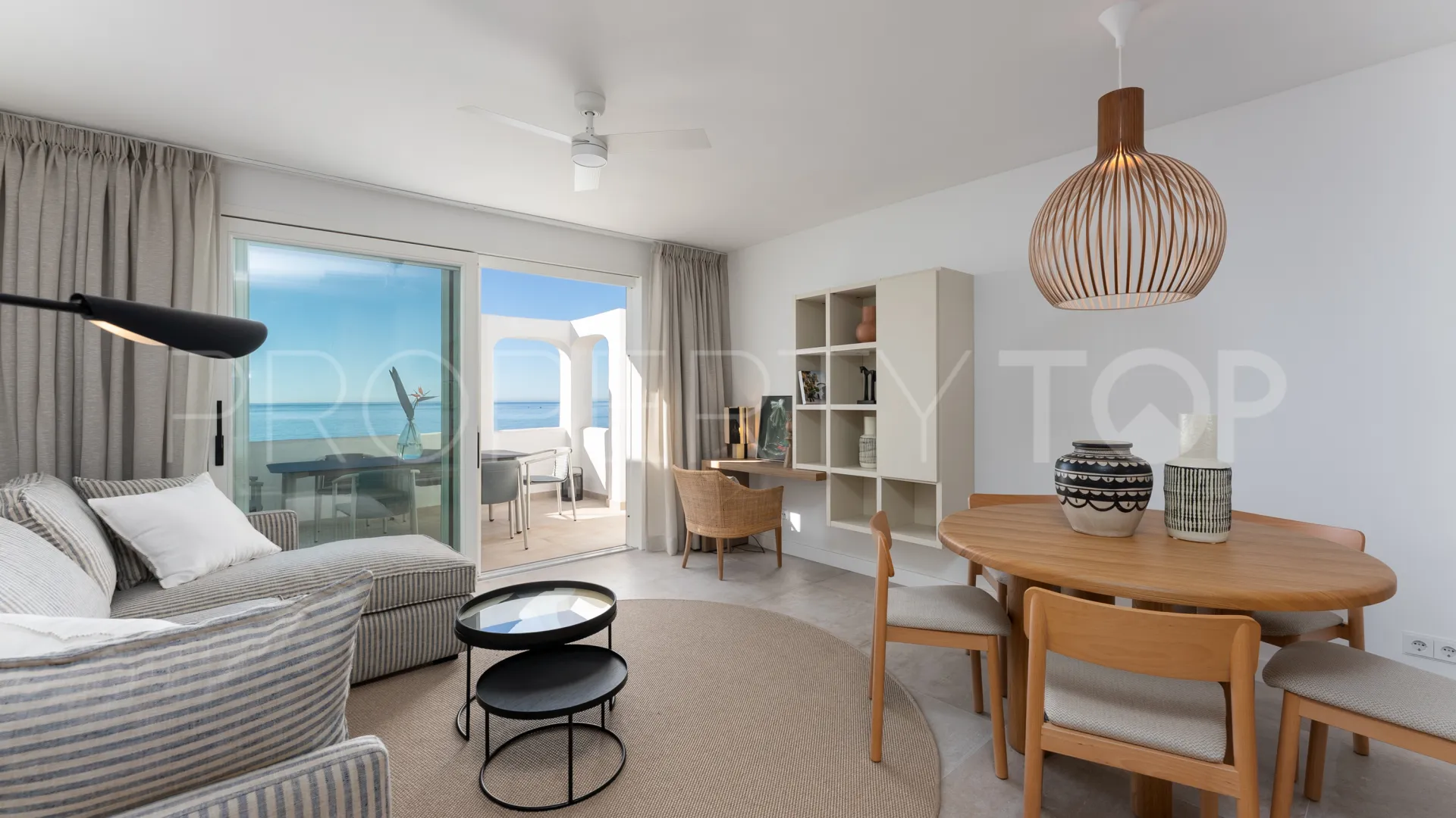 Calahonda Playa, atico duplex con 2 dormitorios a la venta