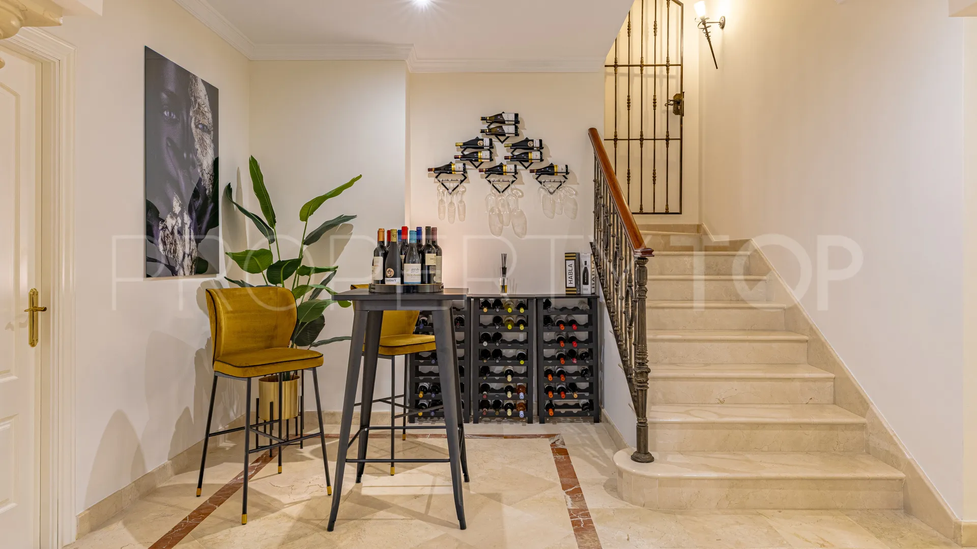 Buy villa in Los Flamingos with 6 bedrooms
