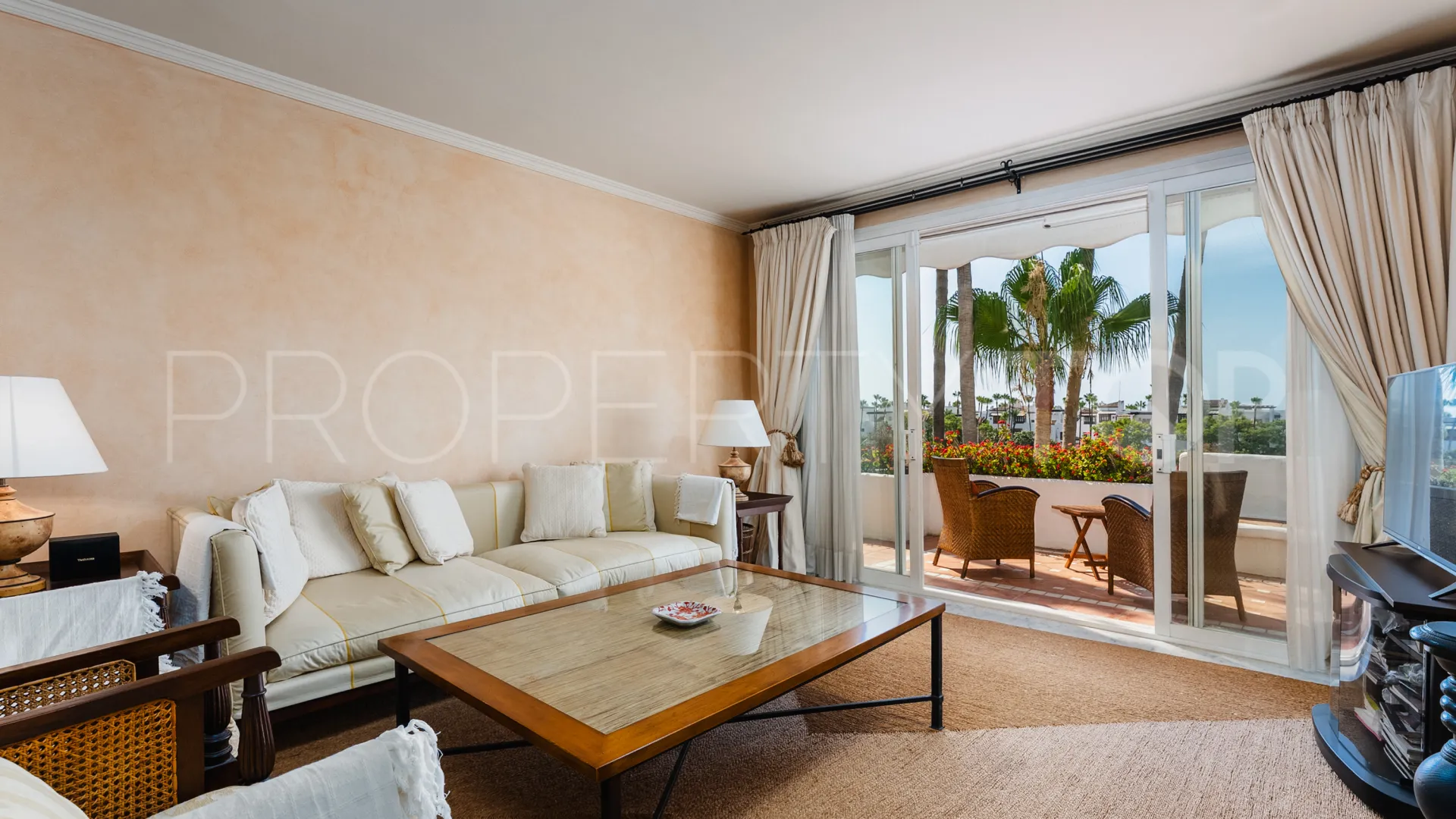 For sale 4 bedrooms duplex penthouse in Marina Puente Romano