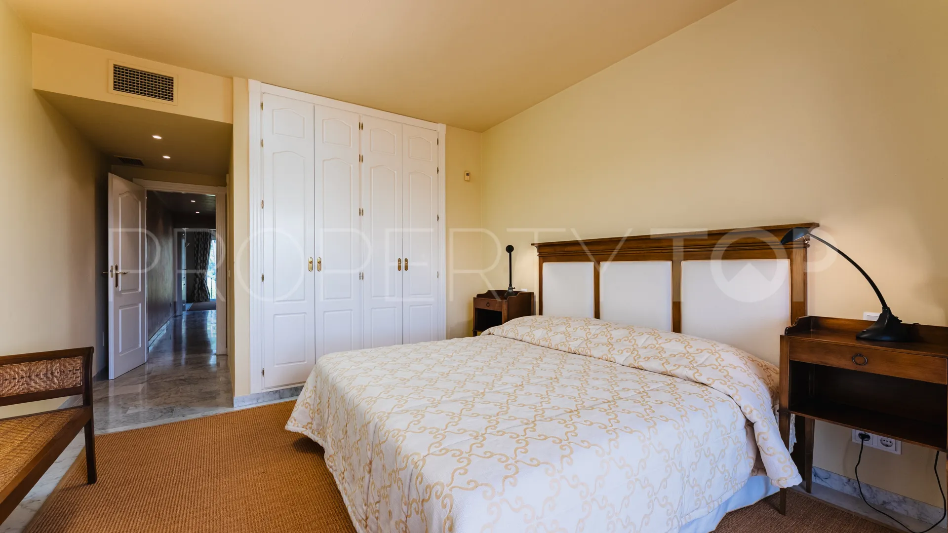 For sale 4 bedrooms duplex penthouse in Marina Puente Romano