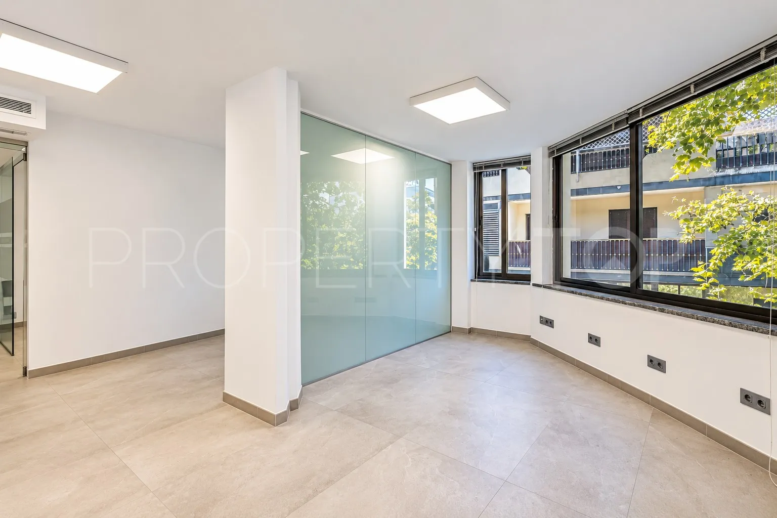 Marbella Centro office for sale