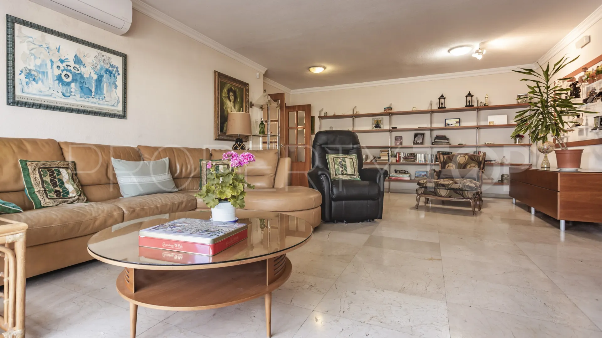 Apartamento en venta con 4 dormitorios en Playa Bajadilla - Puertos