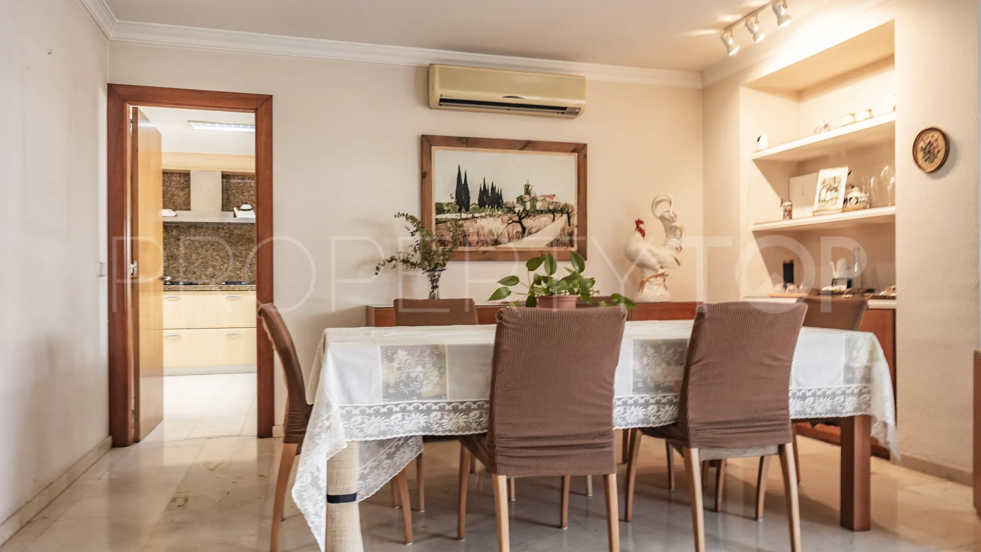 Apartamento en venta con 4 dormitorios en Playa Bajadilla - Puertos