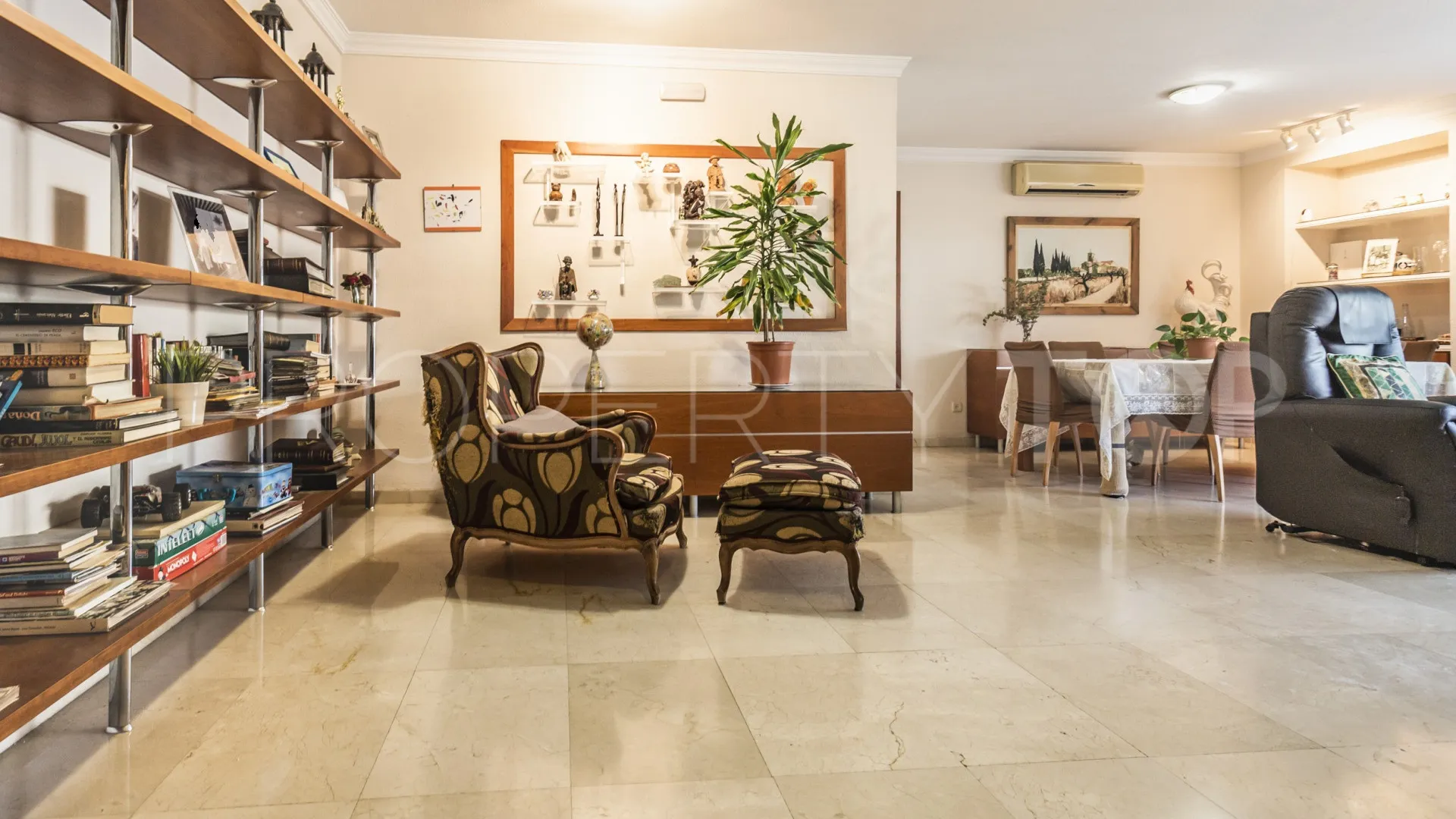 Apartamento en venta con 4 dormitorios en Playa Bajadilla - Puertos