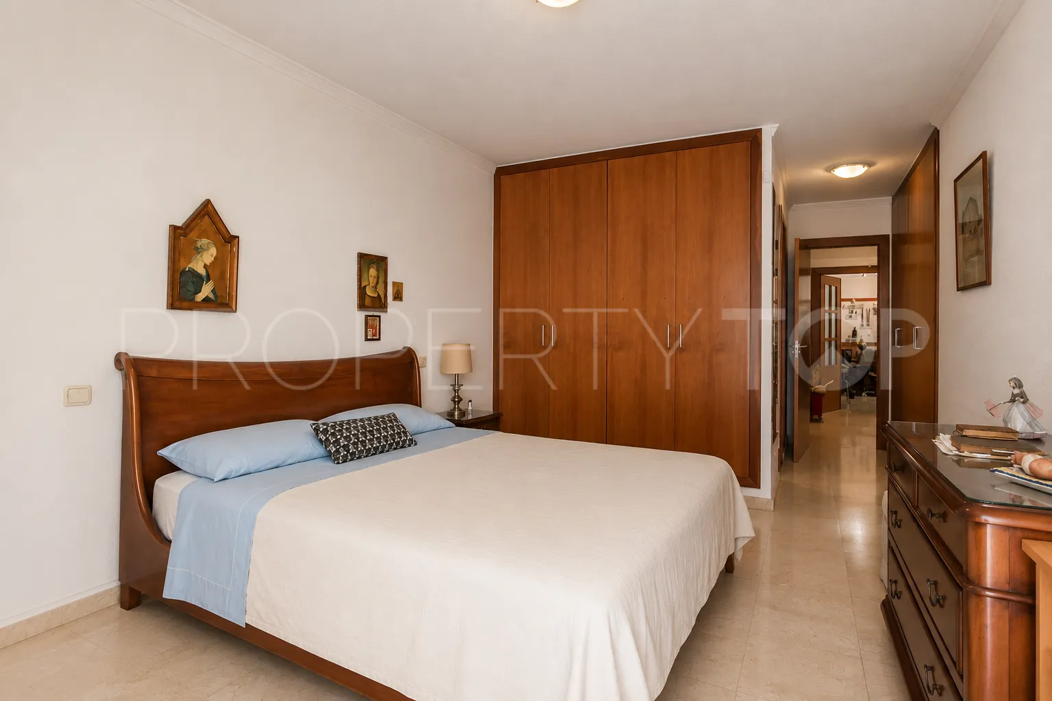 Apartamento en venta con 4 dormitorios en Playa Bajadilla - Puertos