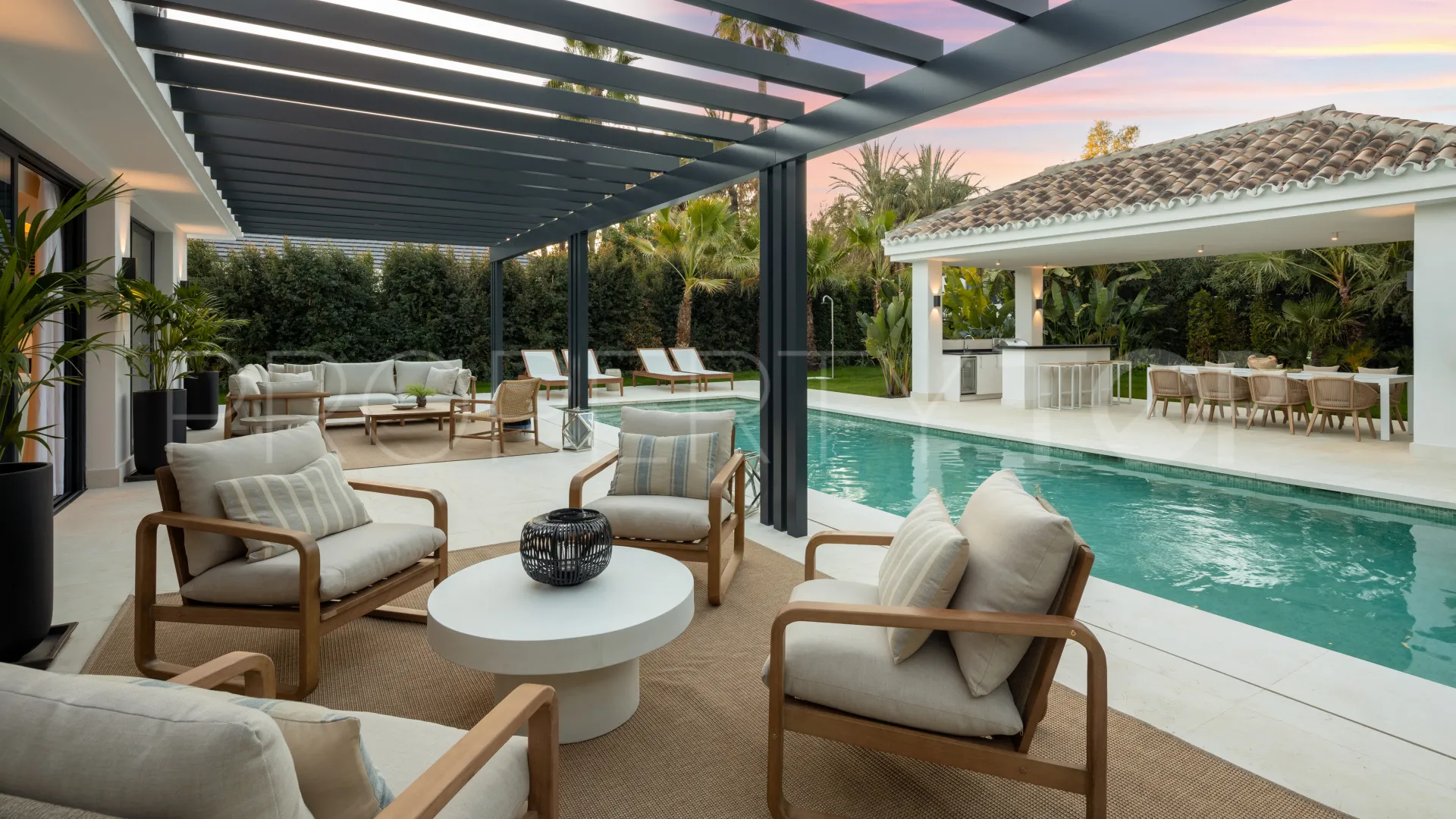 For sale Las Brisas villa