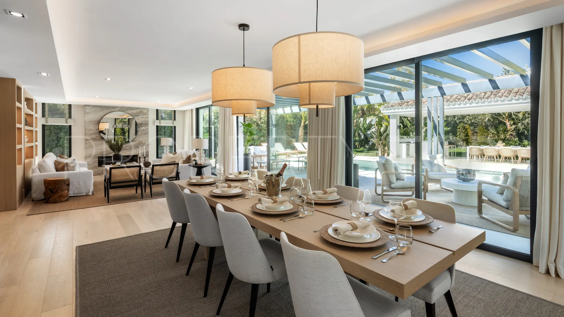 For sale Las Brisas villa