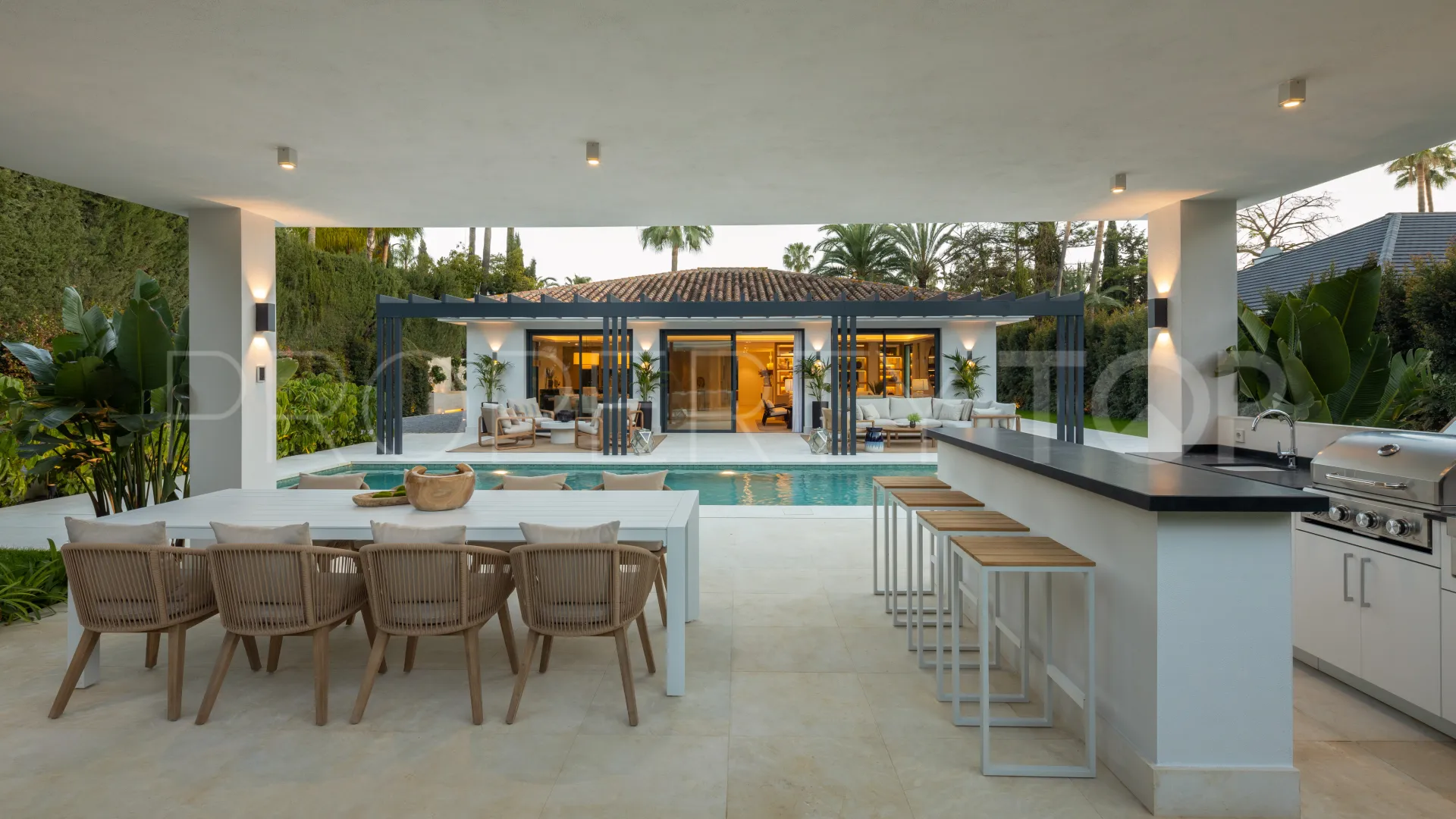For sale Las Brisas villa