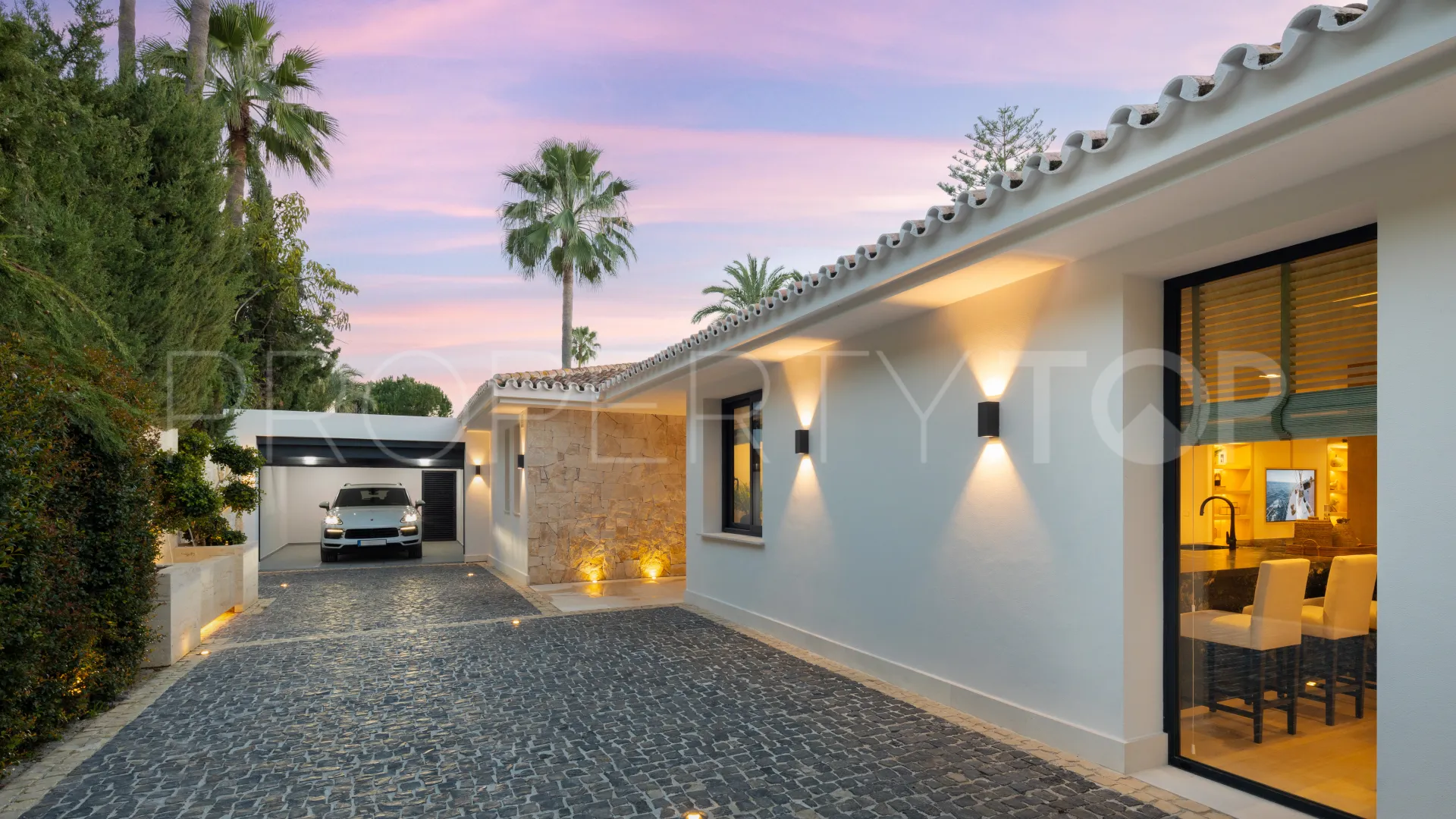 For sale Las Brisas villa