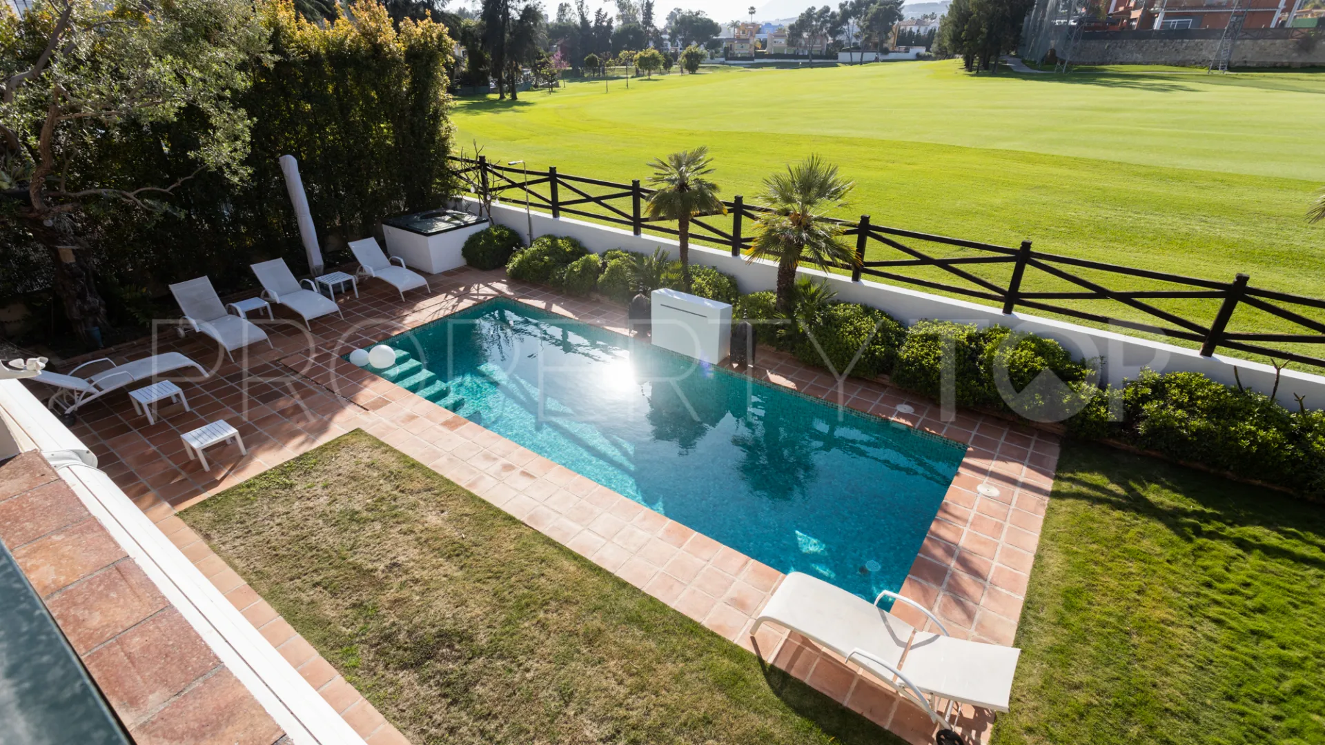 5 bedrooms Guadalmina Alta villa for sale