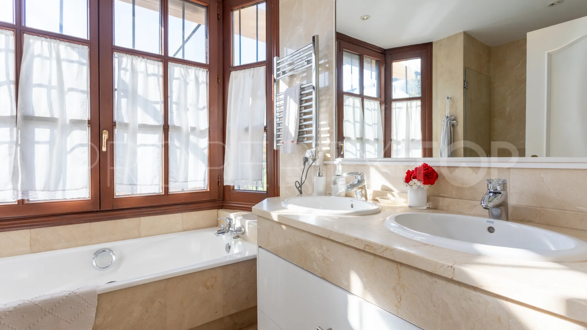 5 bedrooms Guadalmina Alta villa for sale