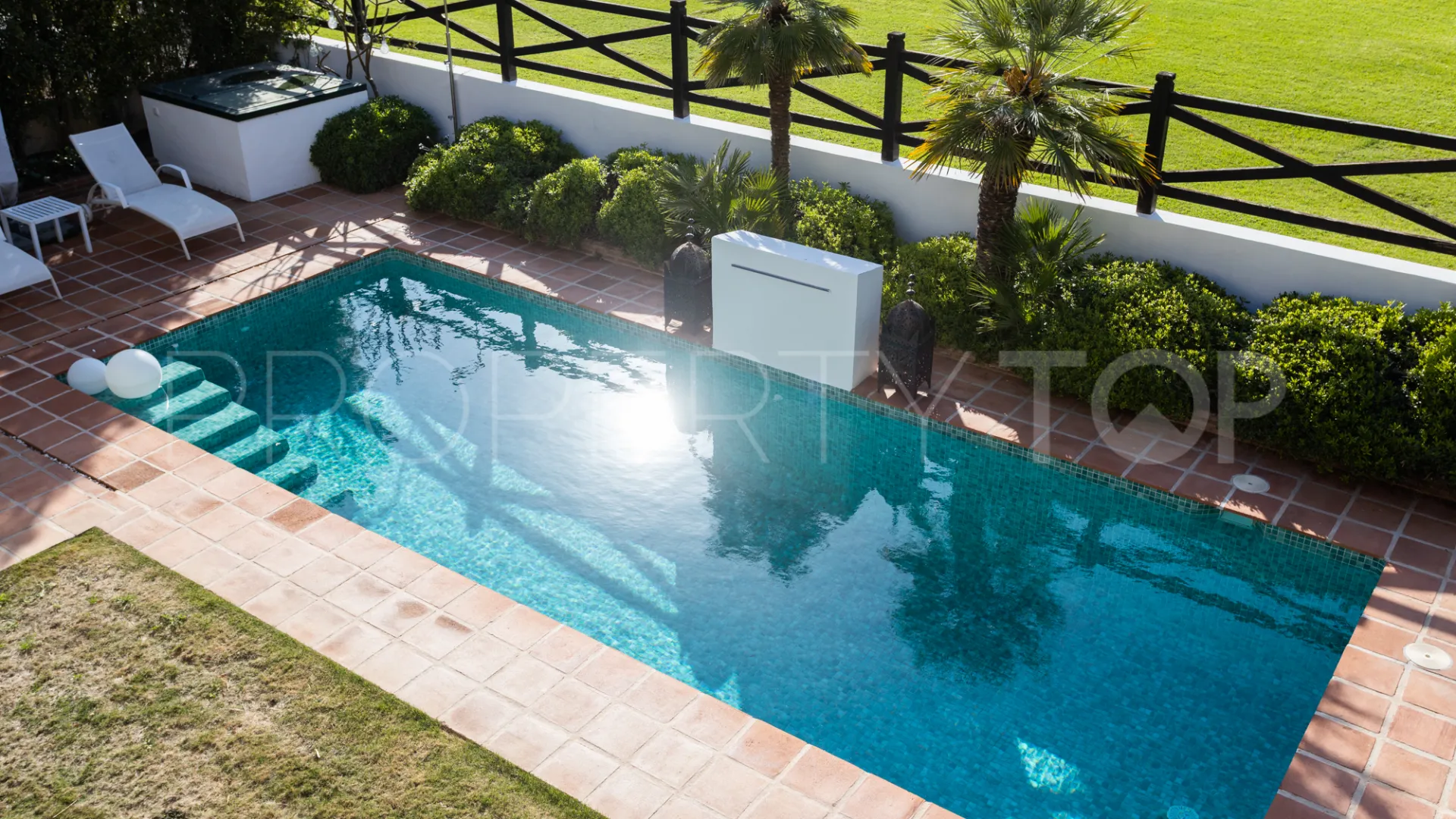 5 bedrooms Guadalmina Alta villa for sale