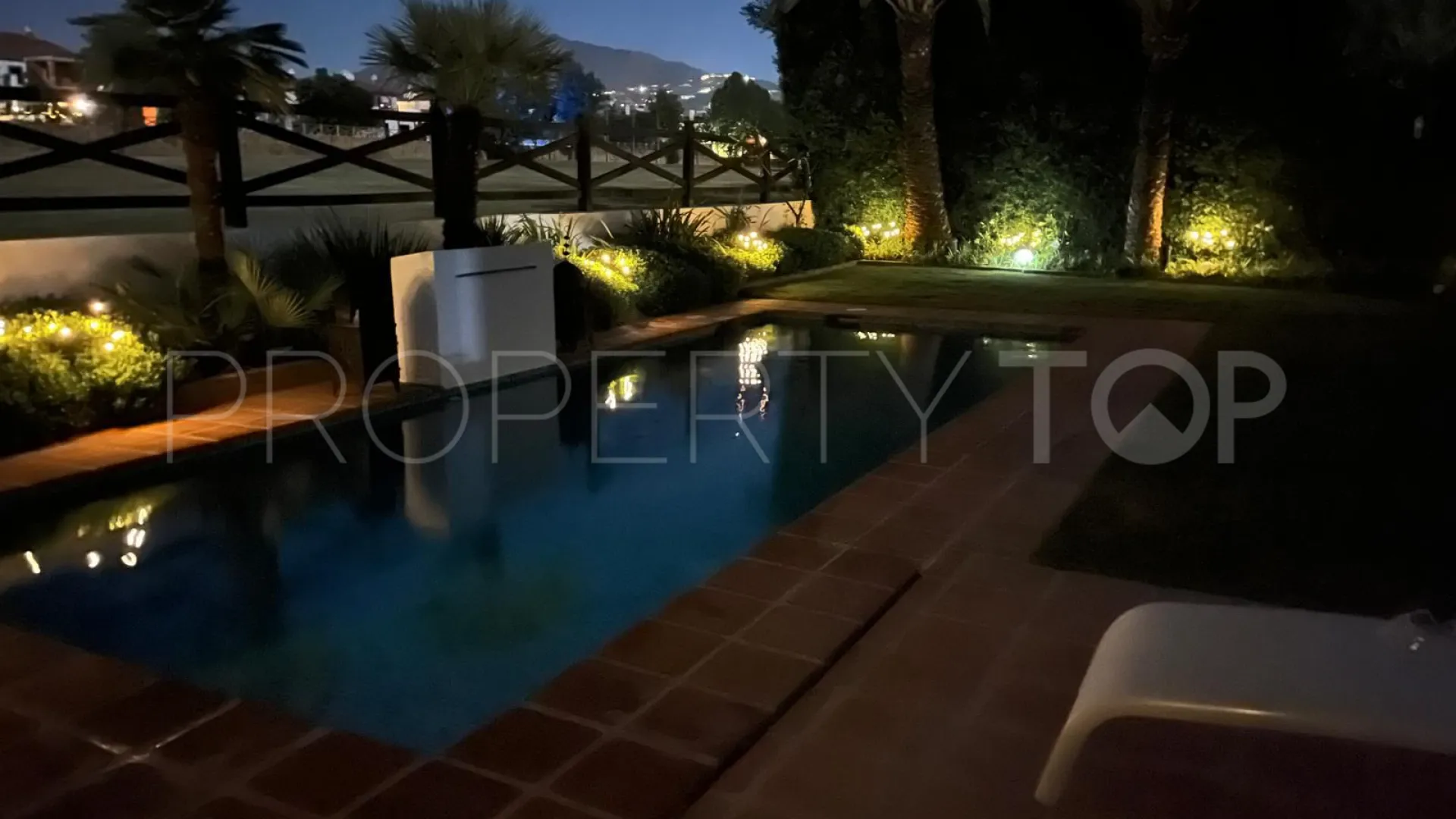 5 bedrooms Guadalmina Alta villa for sale