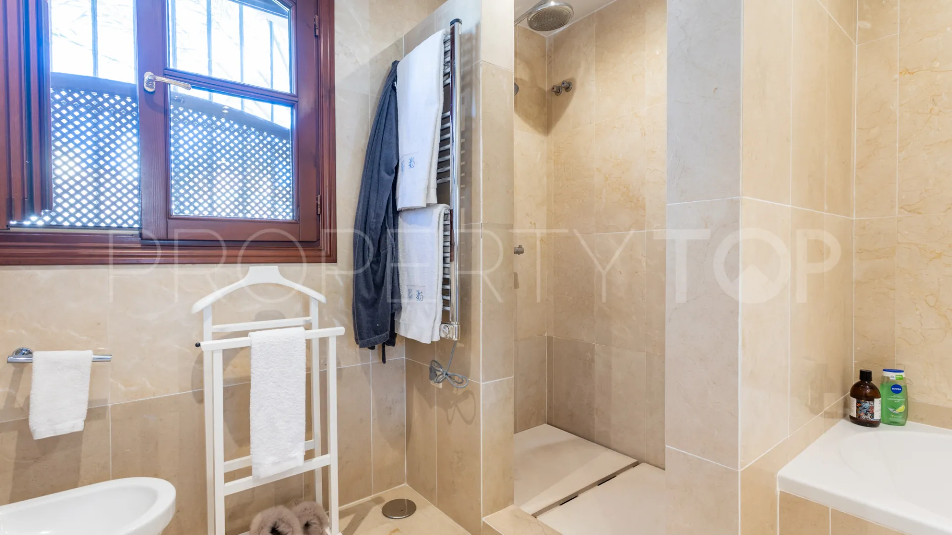 5 bedrooms Guadalmina Alta villa for sale