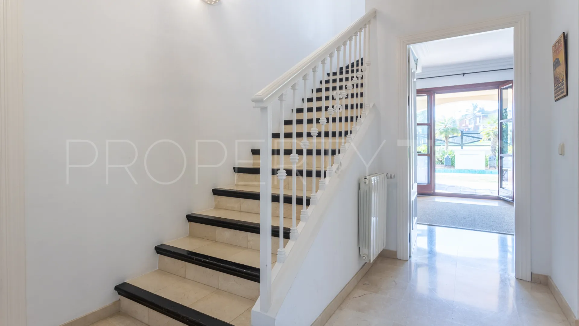 5 bedrooms Guadalmina Alta villa for sale