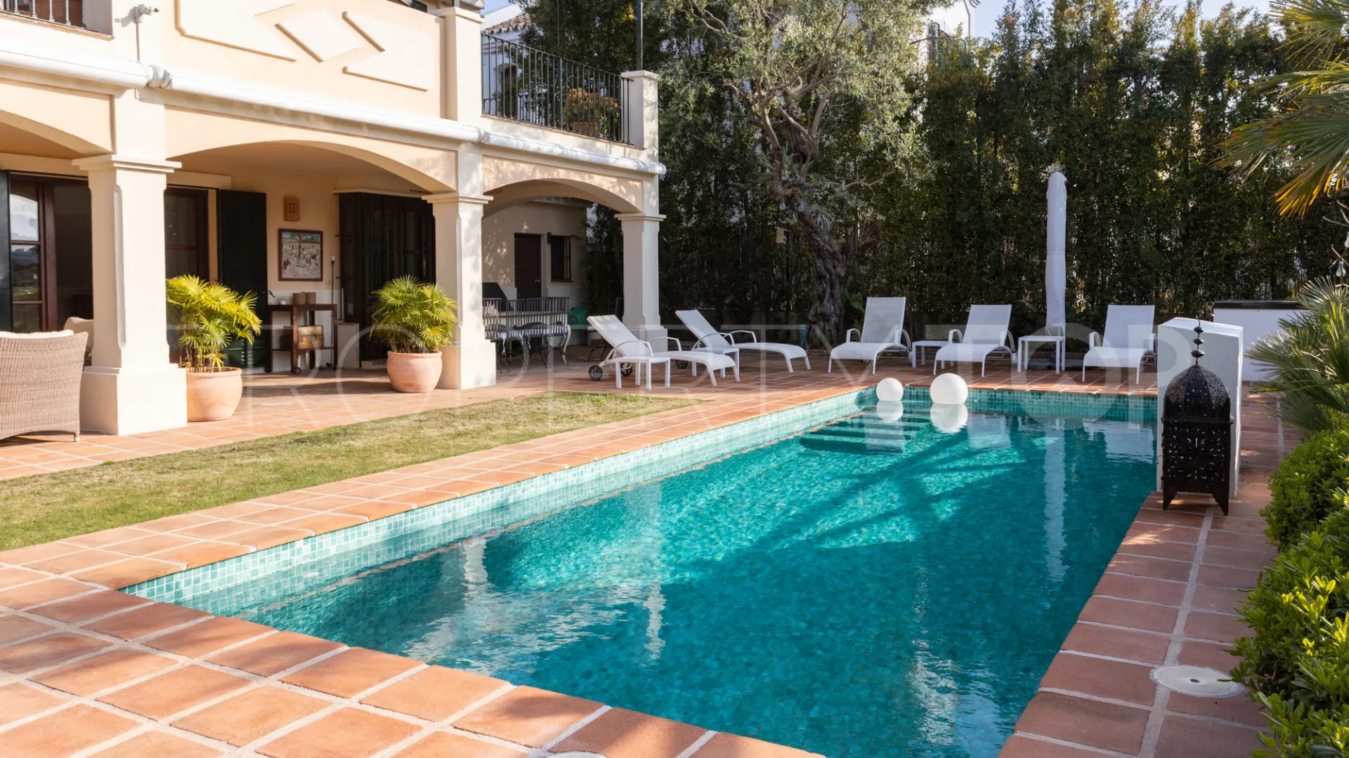 5 bedrooms Guadalmina Alta villa for sale