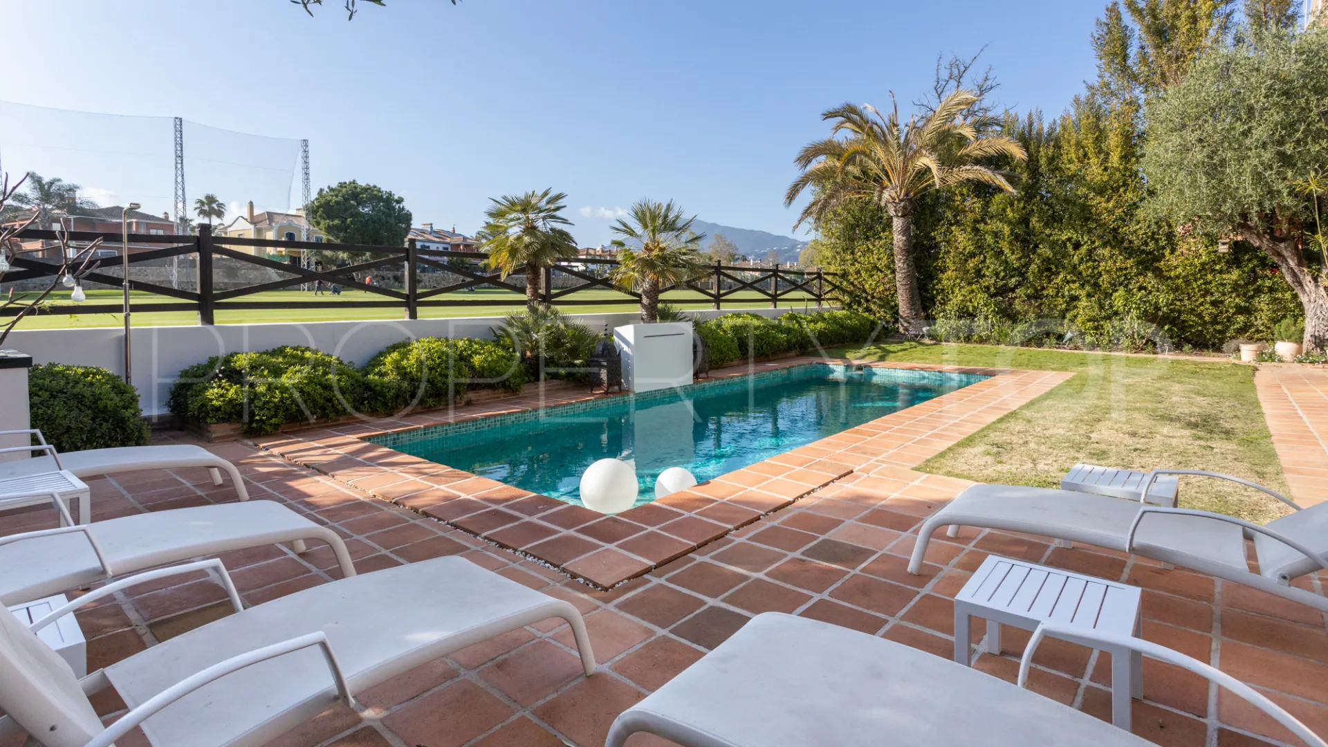 5 bedrooms Guadalmina Alta villa for sale