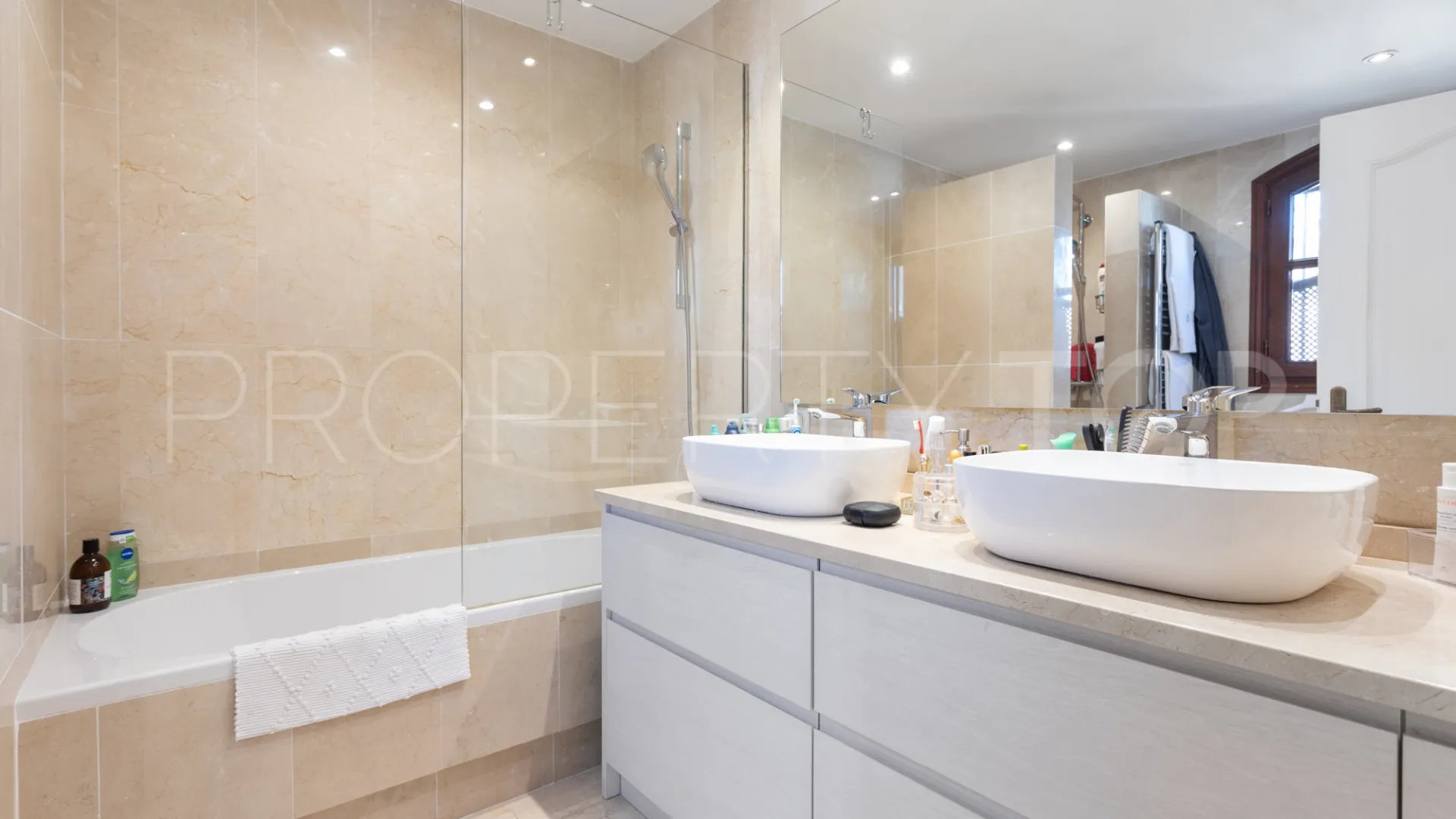 5 bedrooms Guadalmina Alta villa for sale