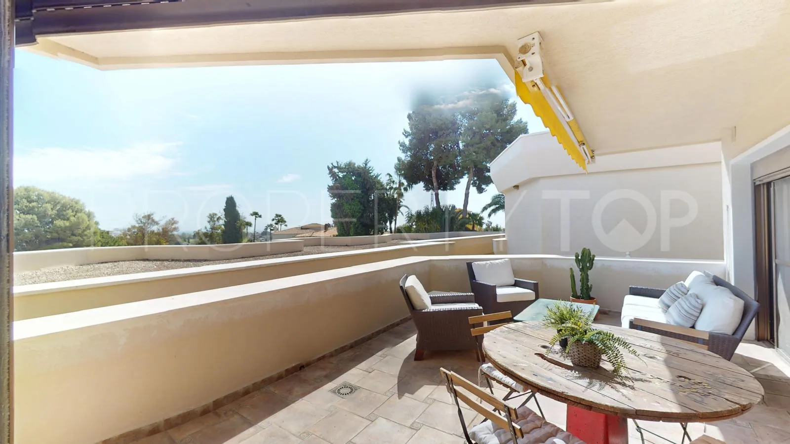 Se vende apartamento con 2 dormitorios en Atalaya