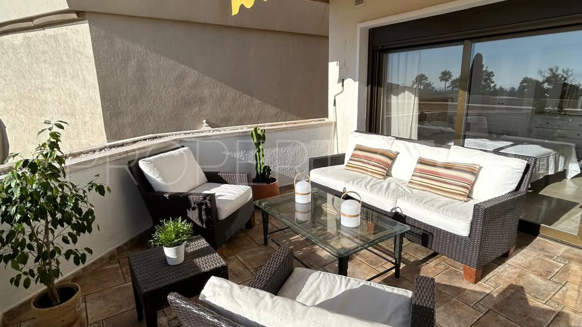 Se vende apartamento con 2 dormitorios en Atalaya