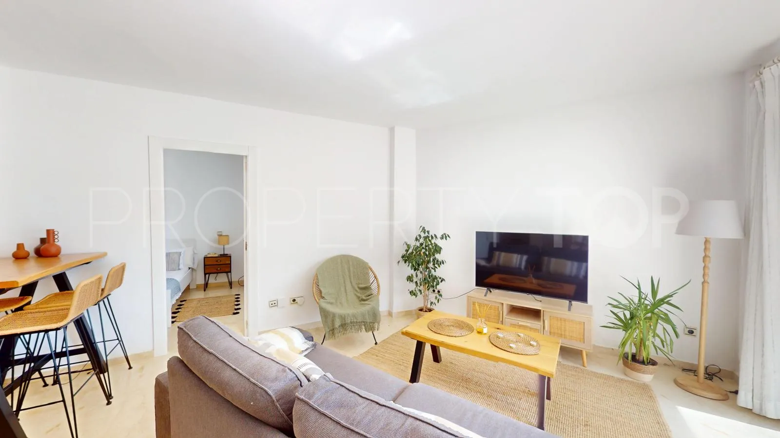 Se vende apartamento con 2 dormitorios en Atalaya