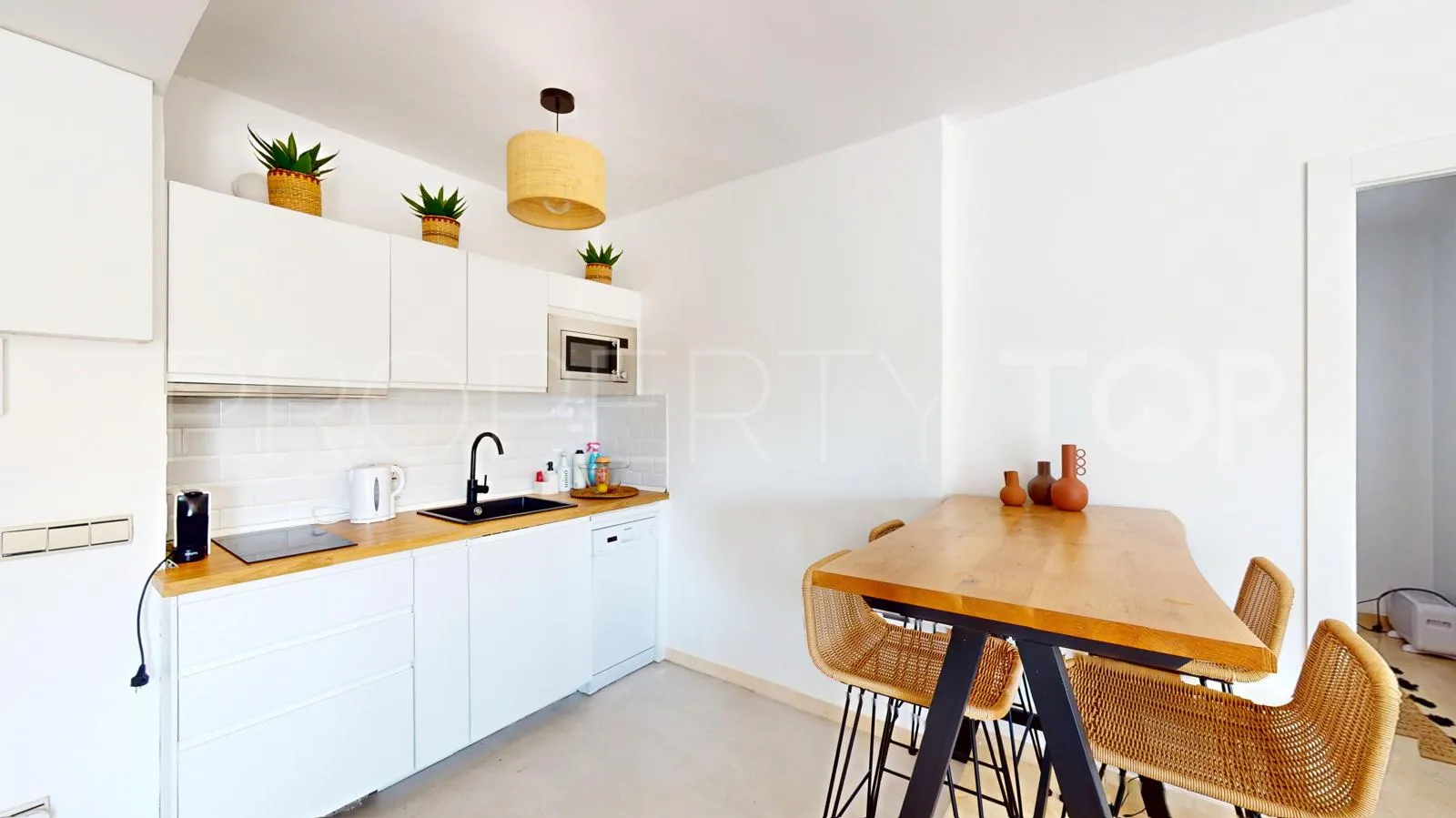 Se vende apartamento con 2 dormitorios en Atalaya