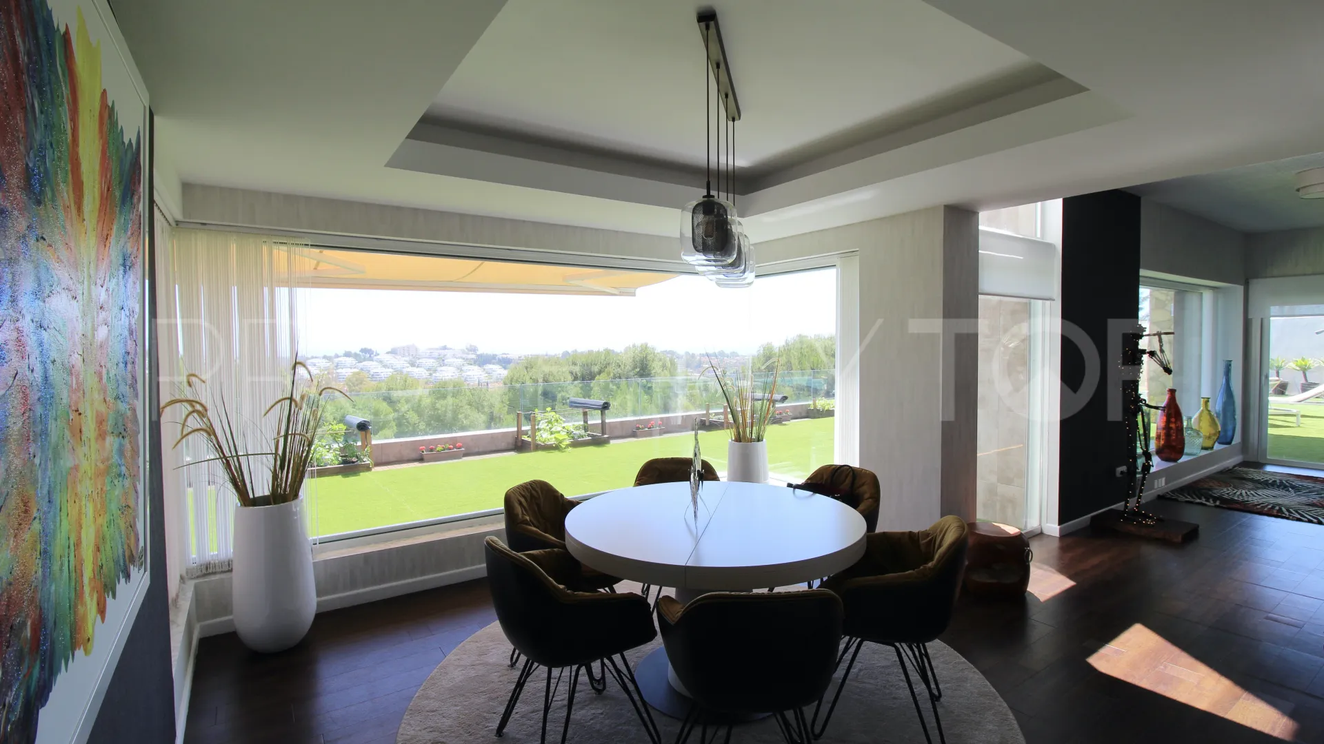 Villa de 4 dormitorios en venta en Nueva Atalaya