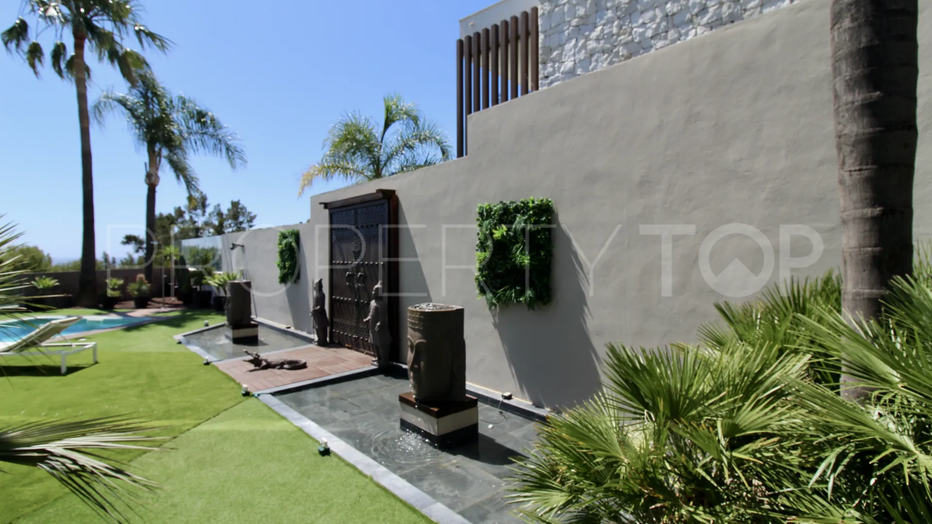 Villa de 4 dormitorios en venta en Nueva Atalaya