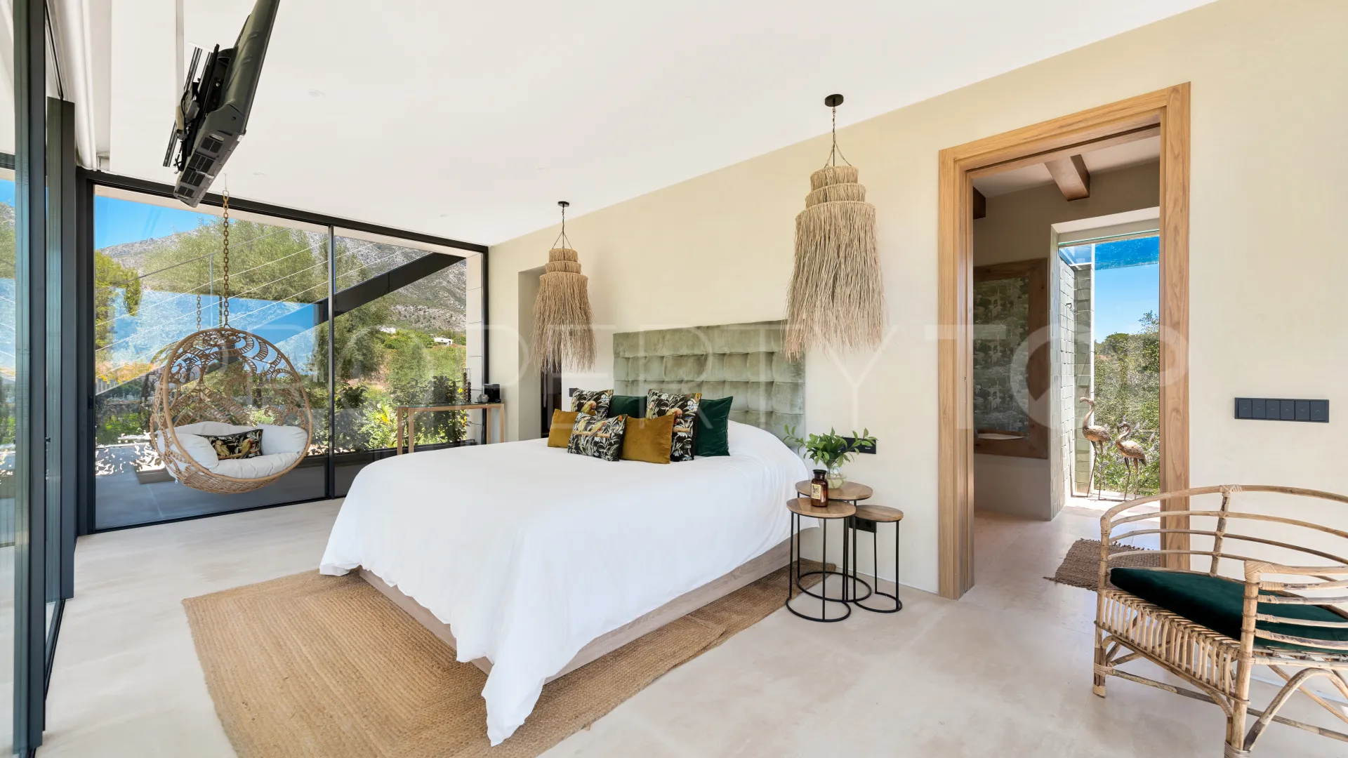 6 bedrooms Lomas del Virrey villa for sale