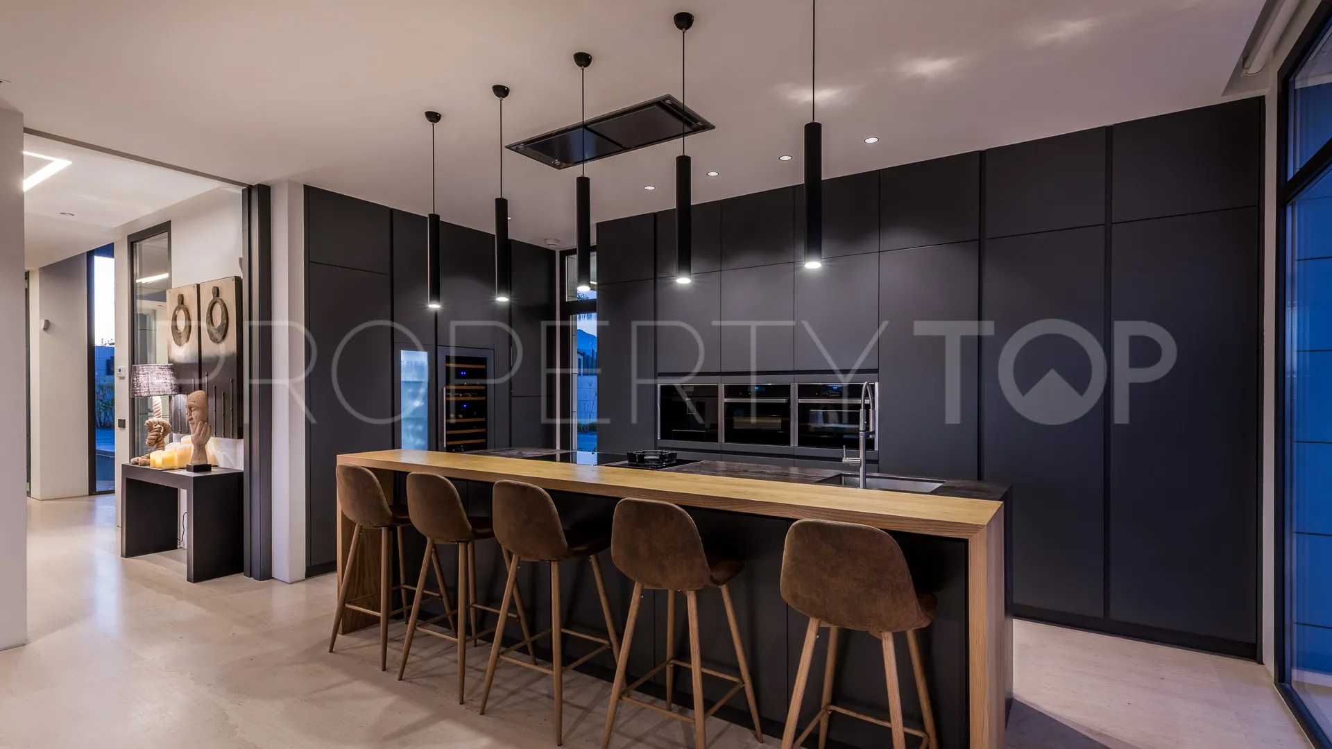 6 bedrooms Lomas del Virrey villa for sale