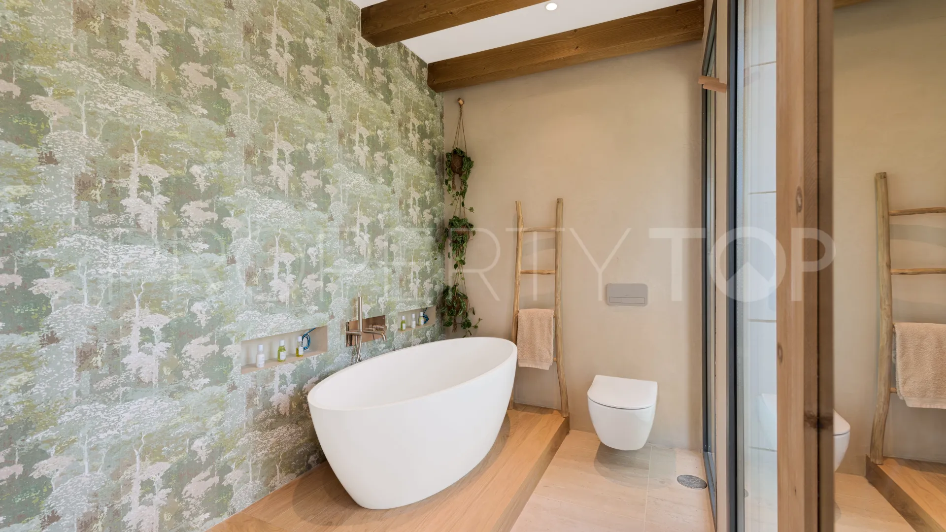 6 bedrooms Lomas del Virrey villa for sale