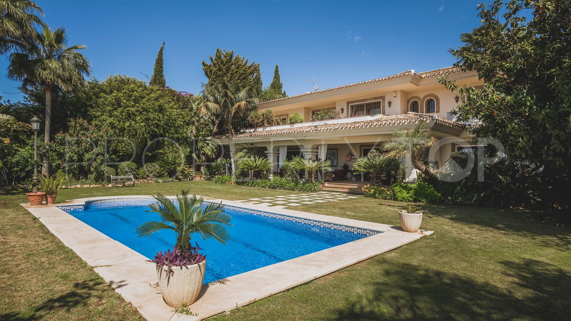 For sale 4 bedrooms villa in Xarblanca