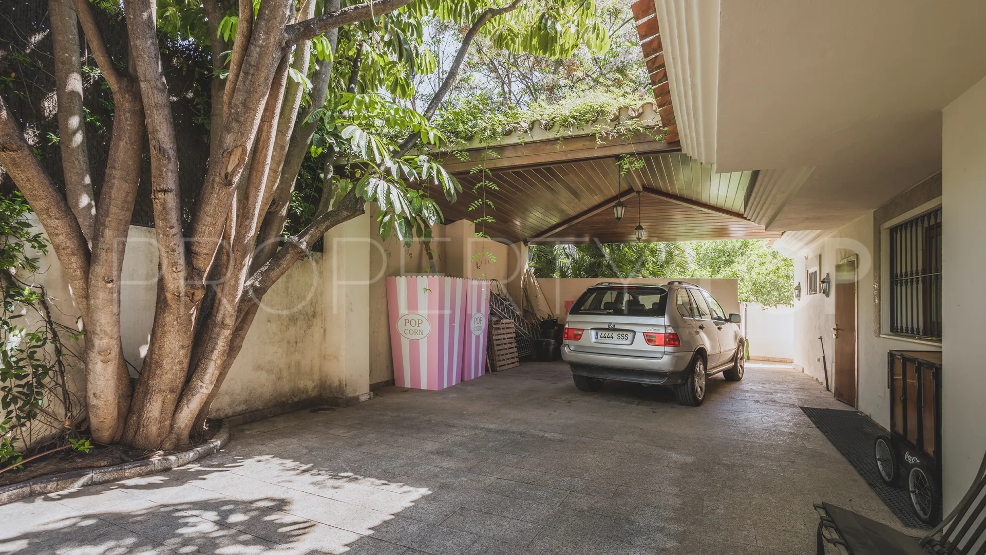 For sale 4 bedrooms villa in Xarblanca
