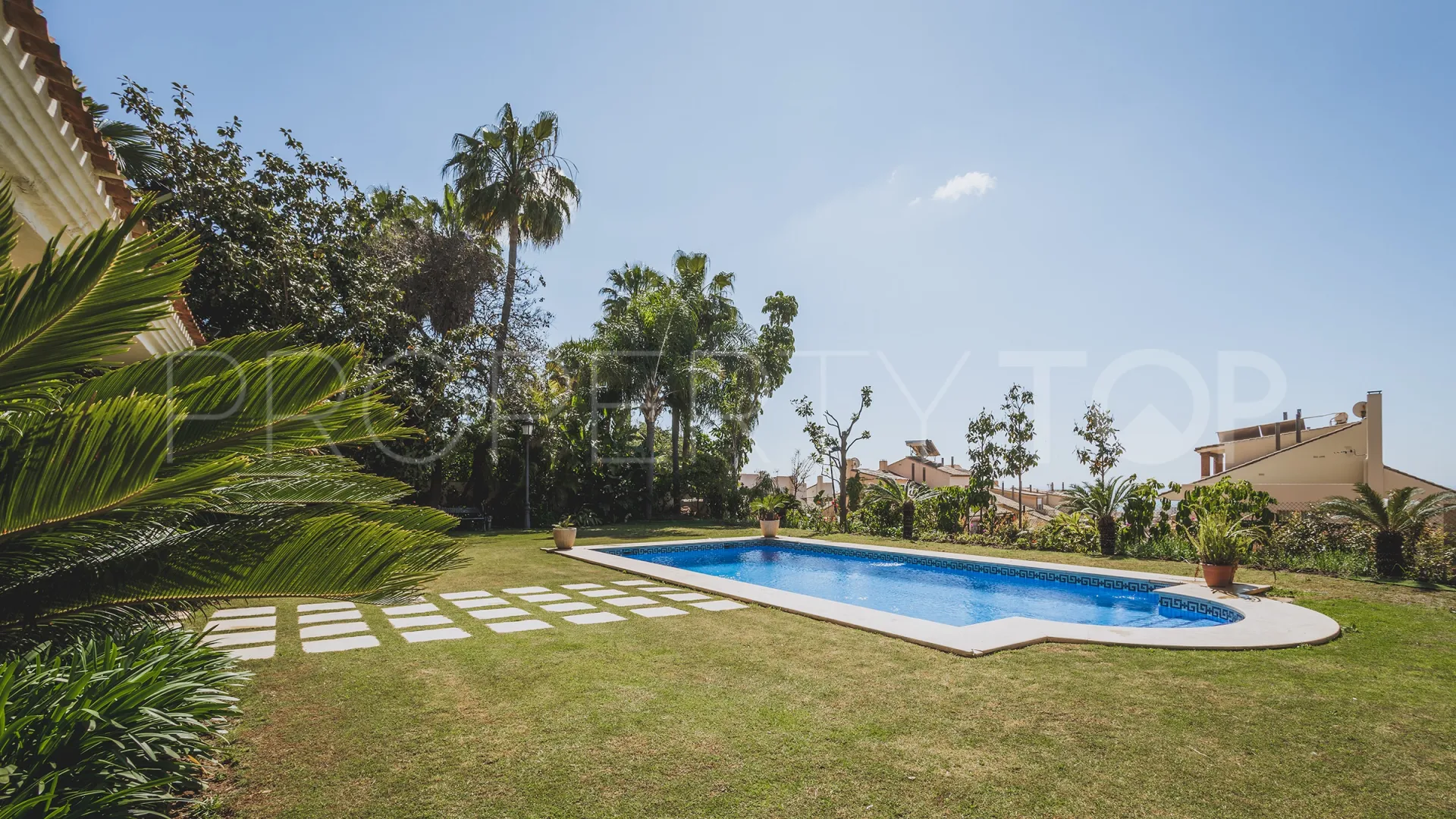 For sale 4 bedrooms villa in Xarblanca