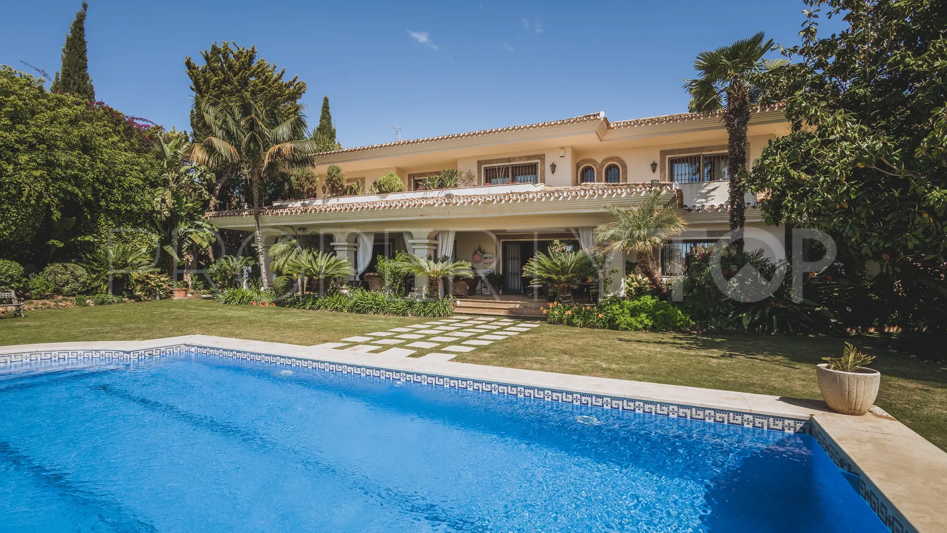For sale 4 bedrooms villa in Xarblanca