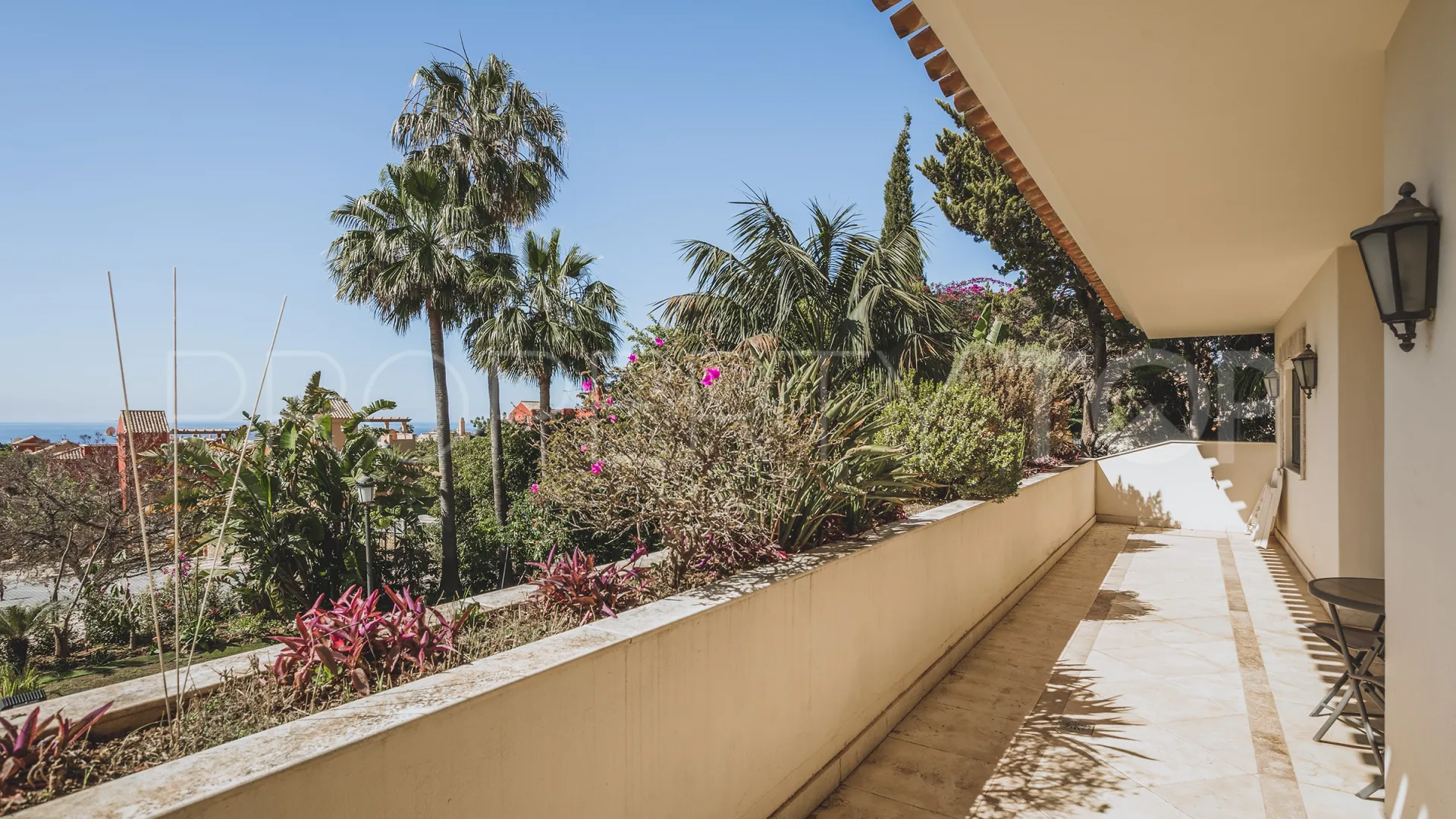 For sale 4 bedrooms villa in Xarblanca