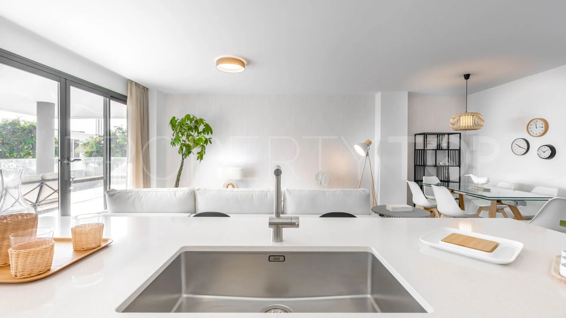 Apartamento a la venta en Estepona Casco Antiguo