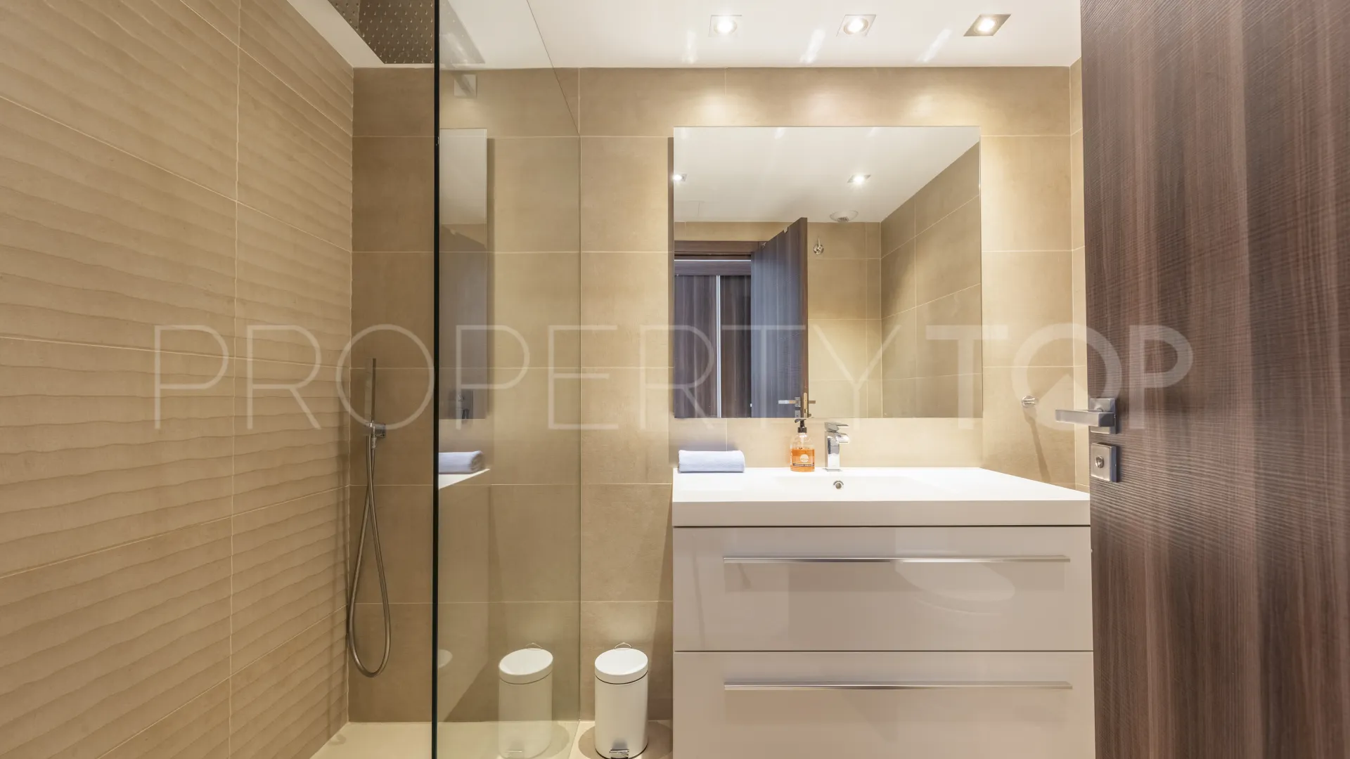 Apartamento en venta de 3 dormitorios en San Pedro Playa