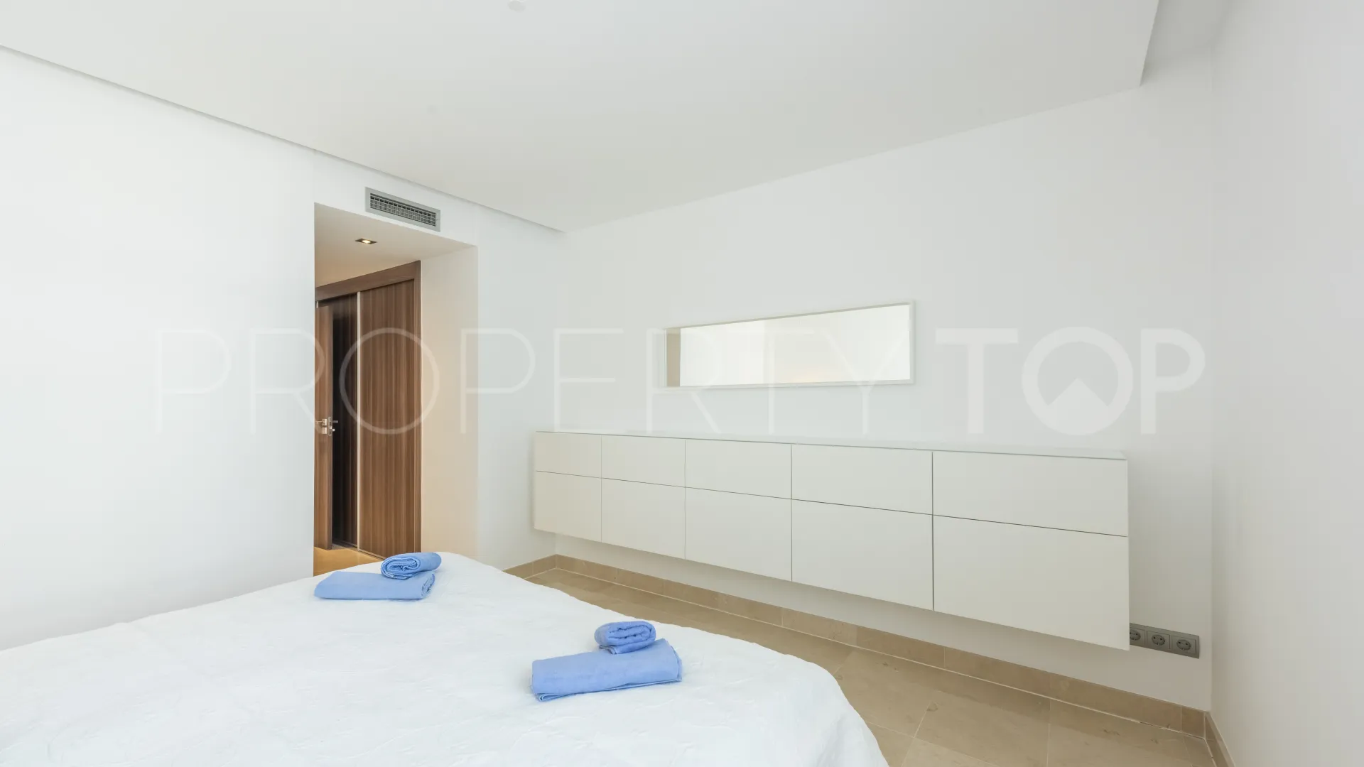 Apartamento en venta de 3 dormitorios en San Pedro Playa