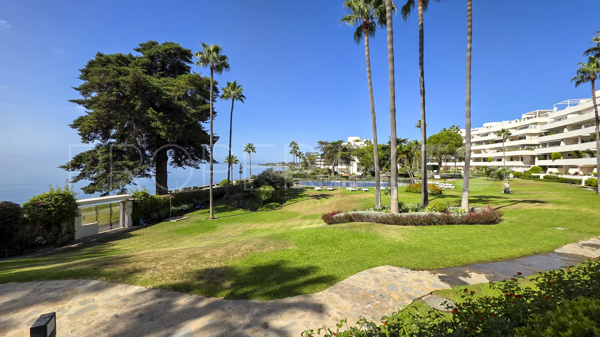 Se vende apartamento planta baja en Los Granados Playa de 3 dormitorios