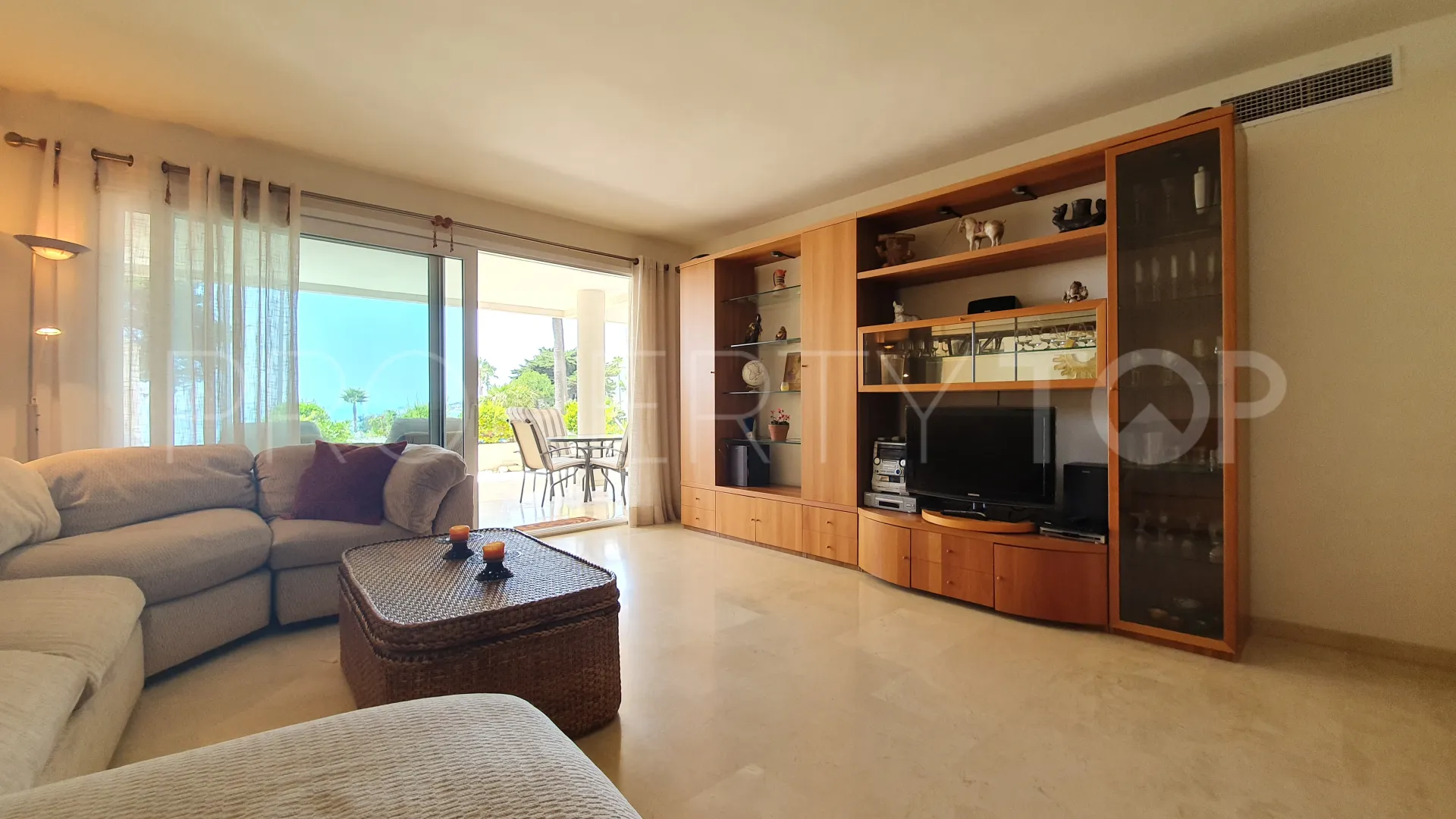 Se vende apartamento planta baja en Los Granados Playa de 3 dormitorios
