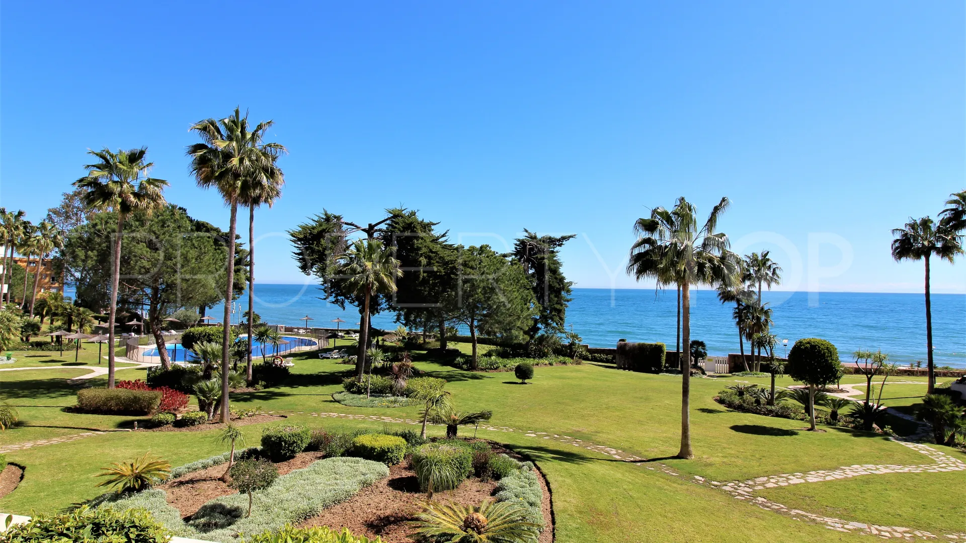 Se vende apartamento planta baja en Los Granados Playa de 3 dormitorios