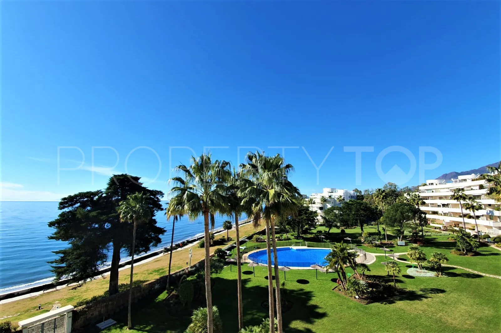 Se vende apartamento planta baja en Los Granados Playa de 3 dormitorios