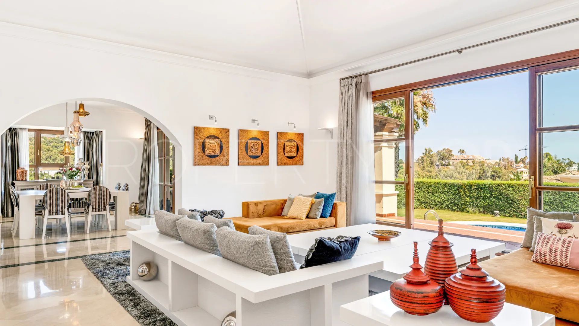 Nueva Andalucia 7 bedrooms villa for sale