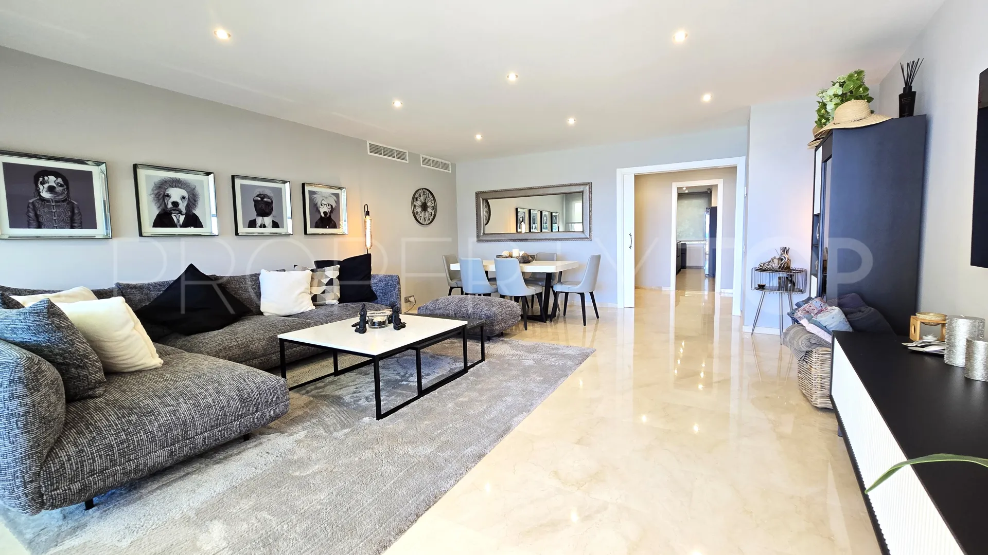 For sale apartment with 4 bedrooms in Los Granados Playa