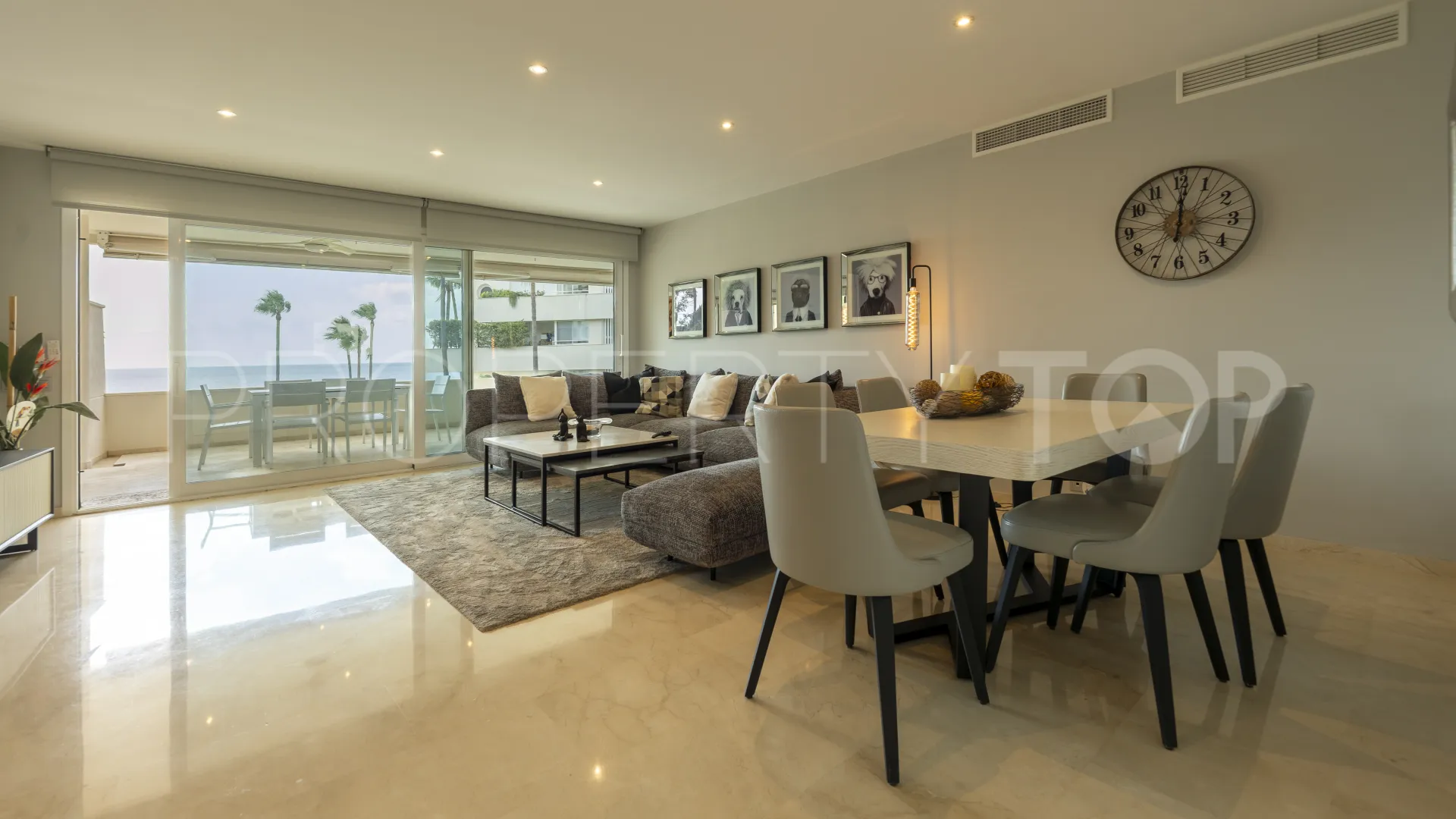For sale apartment with 4 bedrooms in Los Granados Playa