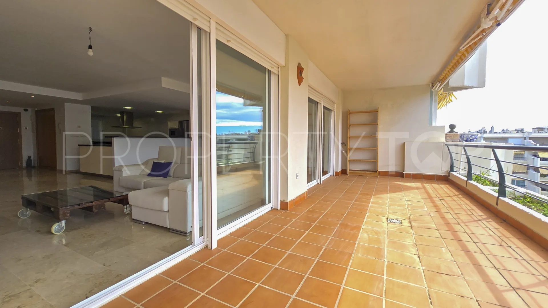 Atico duplex en venta en Guadalmina Alta con 3 dormitorios